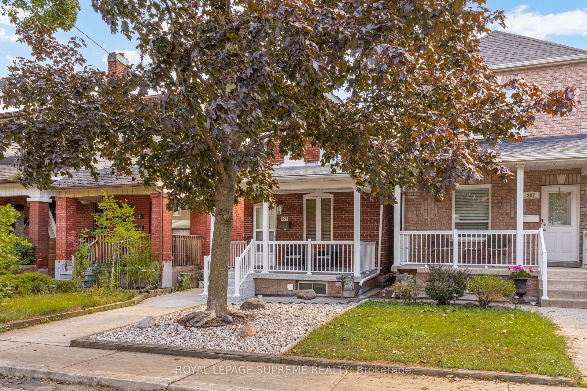 209 Boon Avenue Property Photo 1