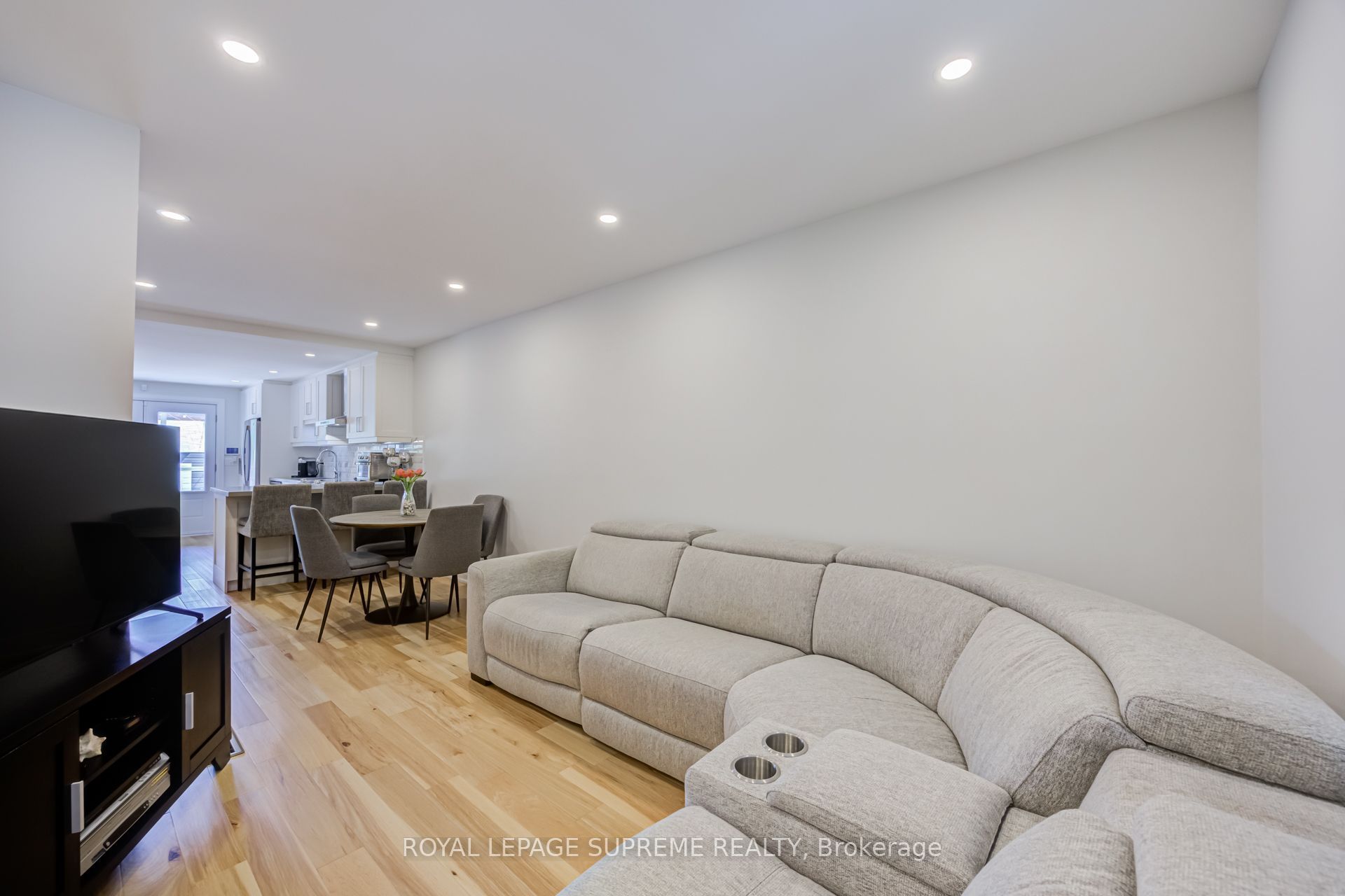 209 Boon Avenue Property Photo 8