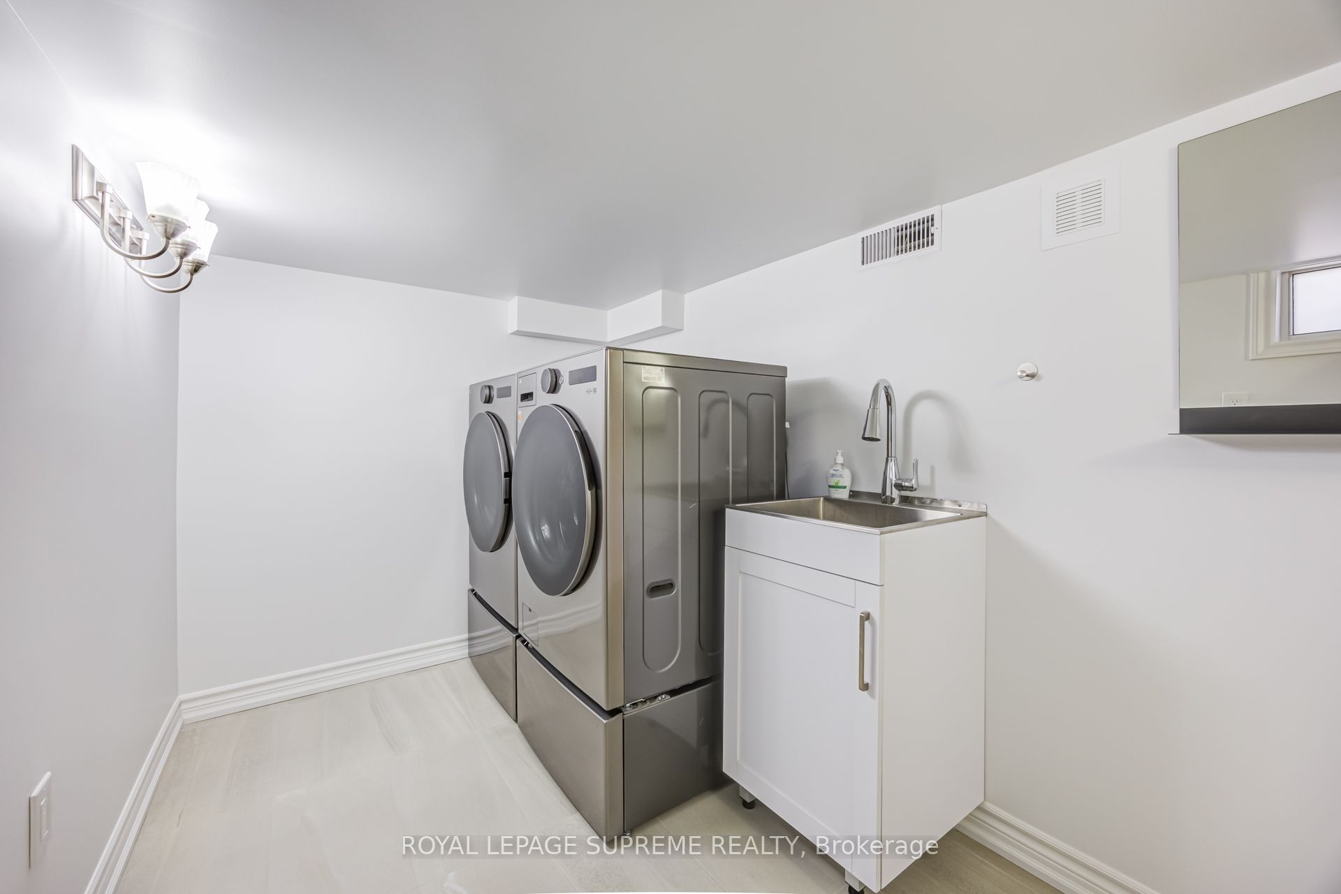 209 Boon Avenue Property Photo 29