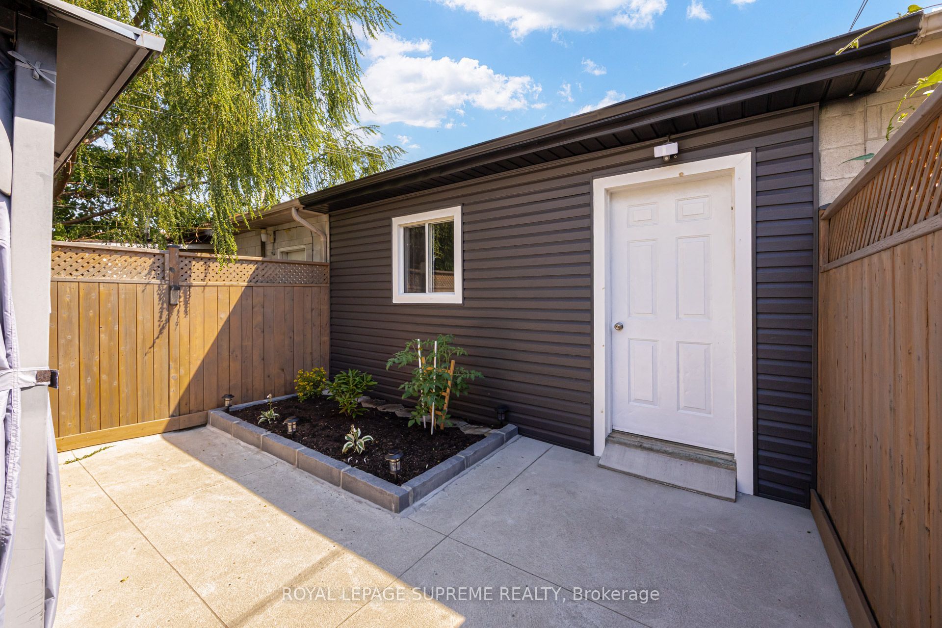 209 Boon Avenue Property Photo 33
