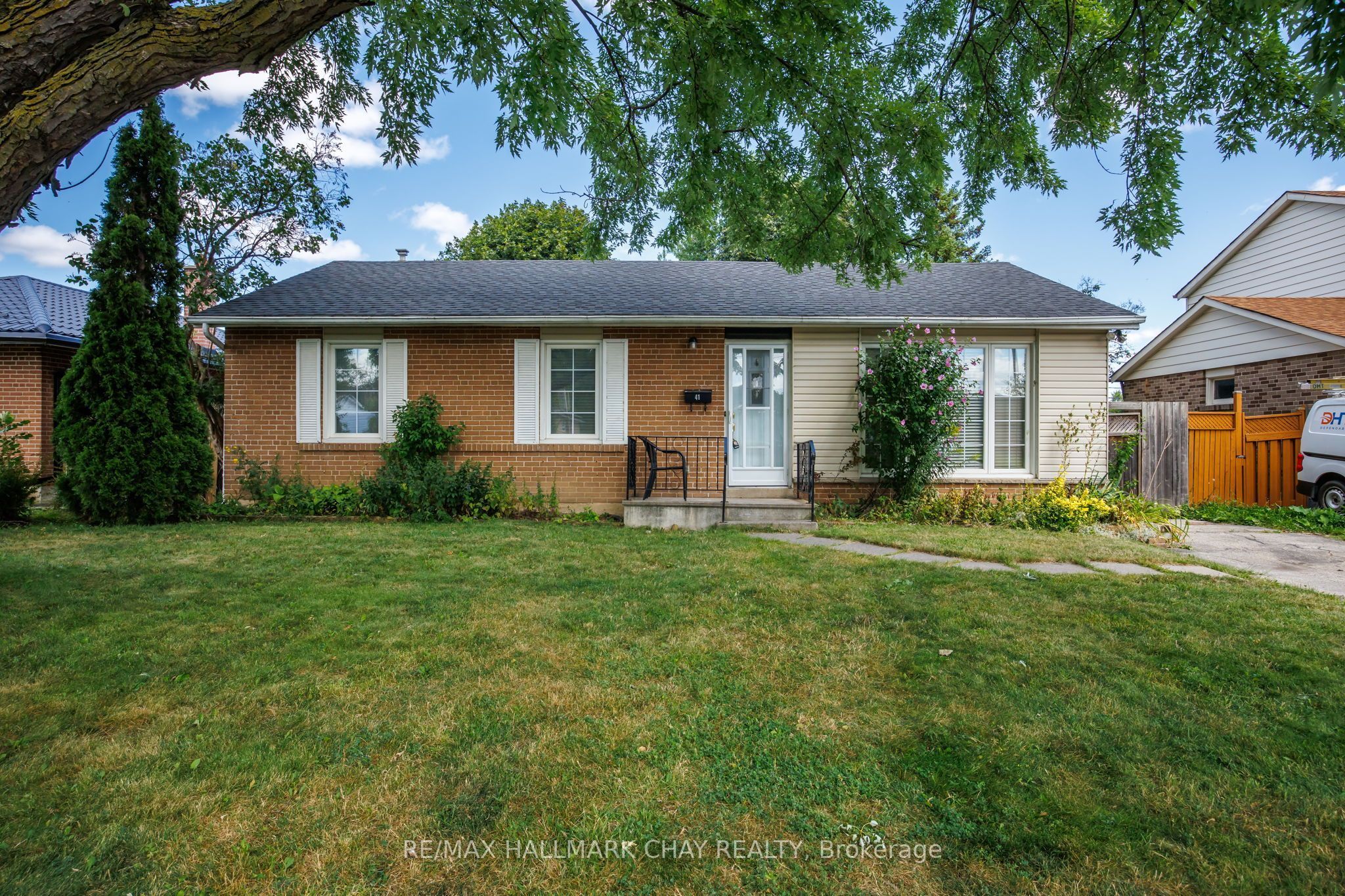 41 Aberdeen Crescent Property Photo 1