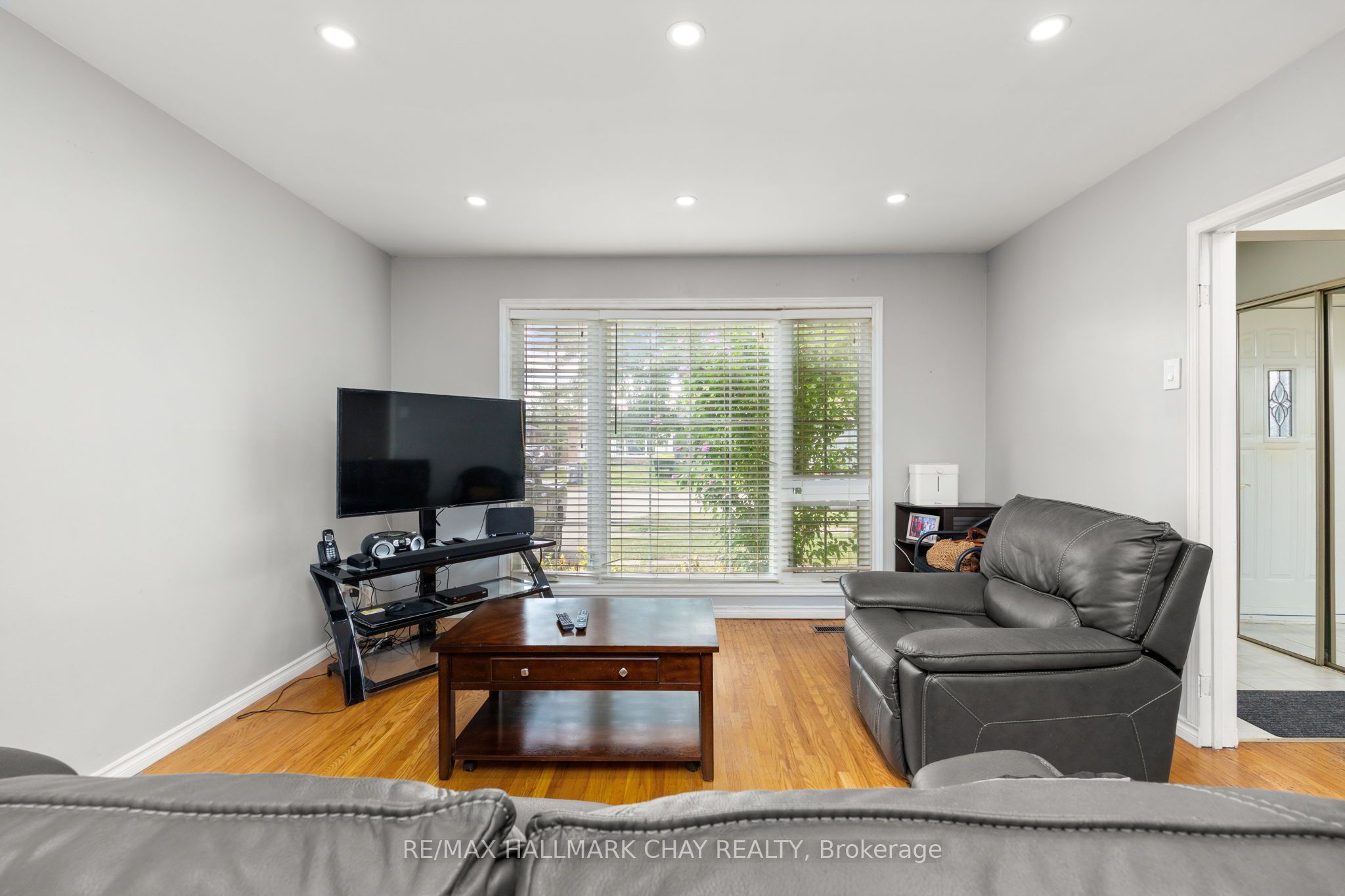 41 Aberdeen Crescent Property Photo 6