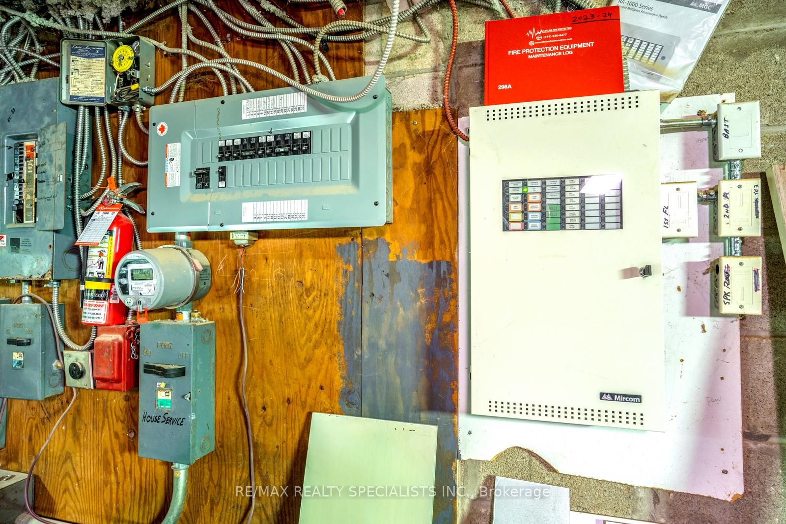 6 Brant Avenue Property Photo 26