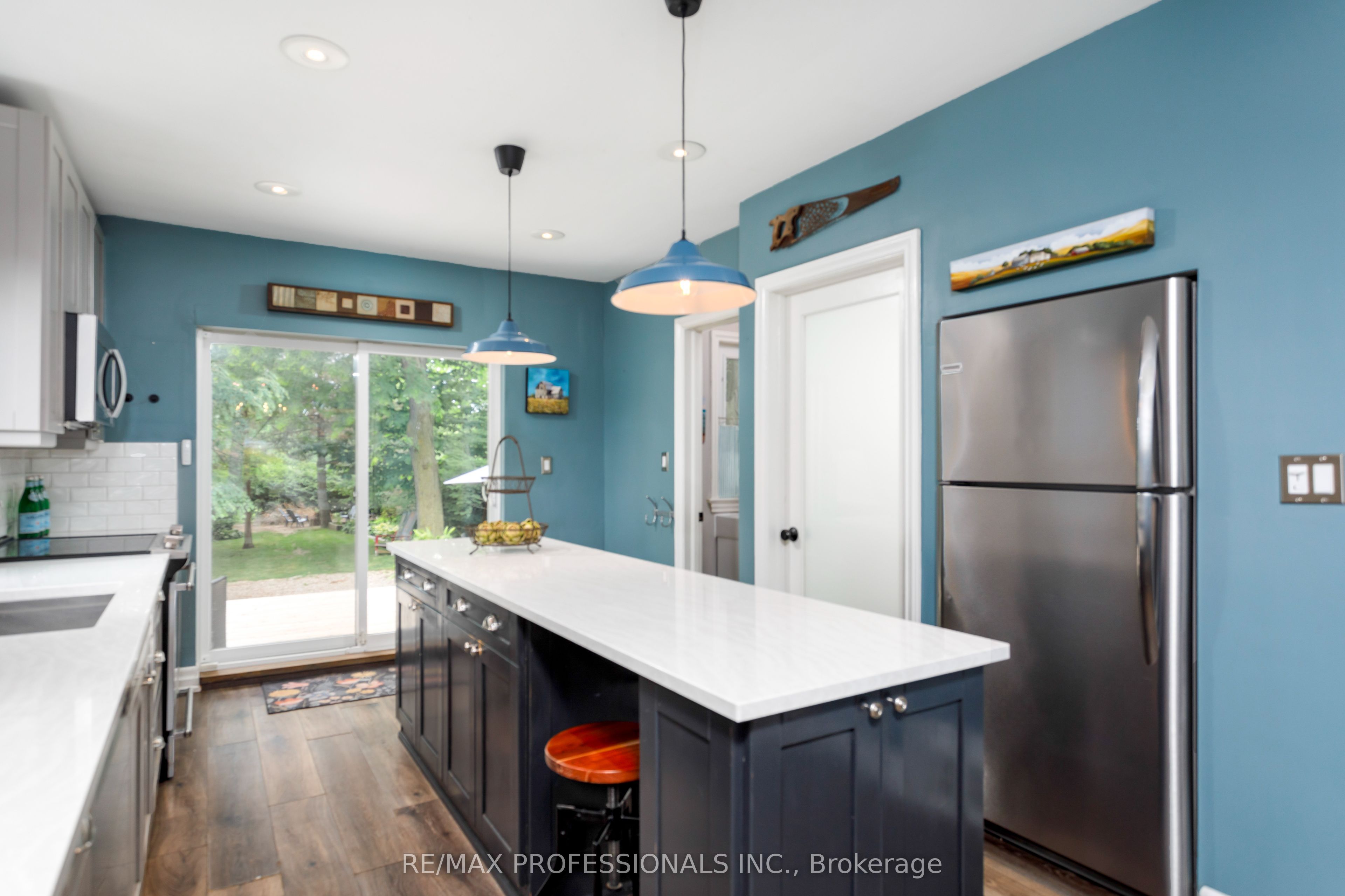 1364 Islington Avenue Property Photo 15