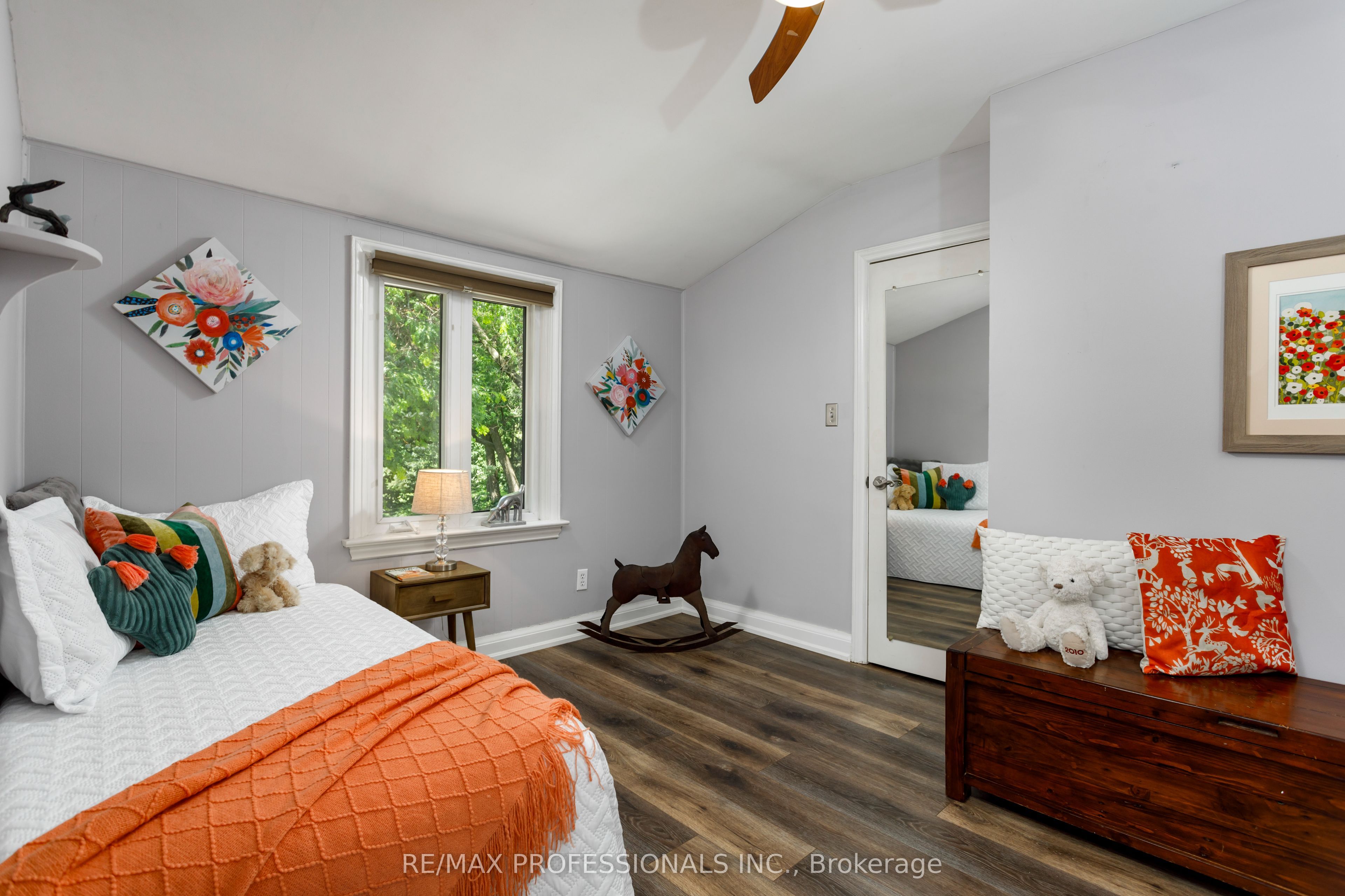 1364 Islington Avenue Property Photo 20