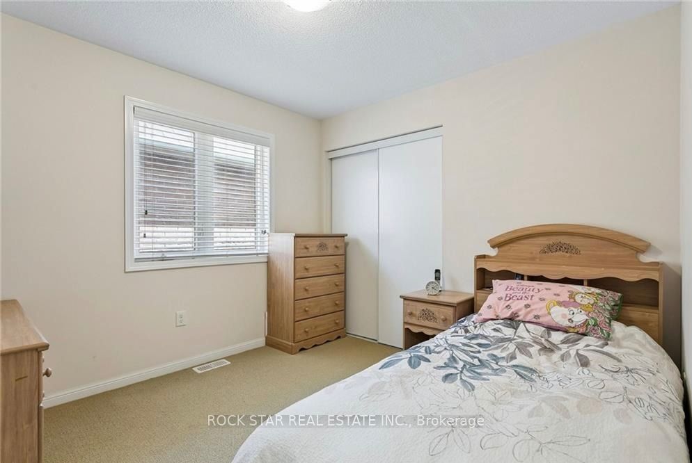 10 Klemscott Road Property Photo 16