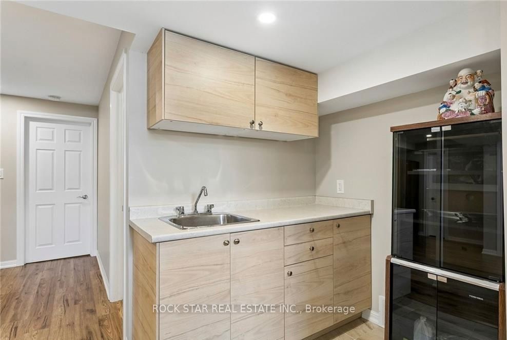 10 Klemscott Road Property Photo 27