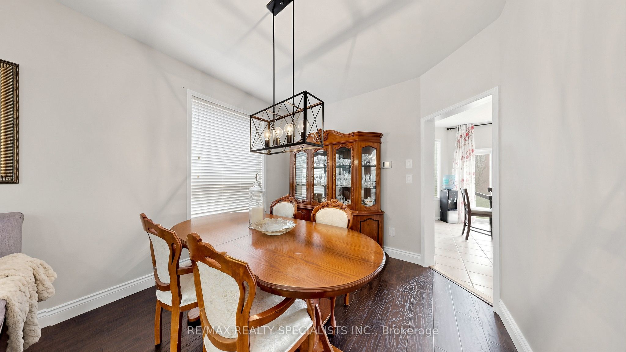 176 Royal Valley Drive Property Photo 11