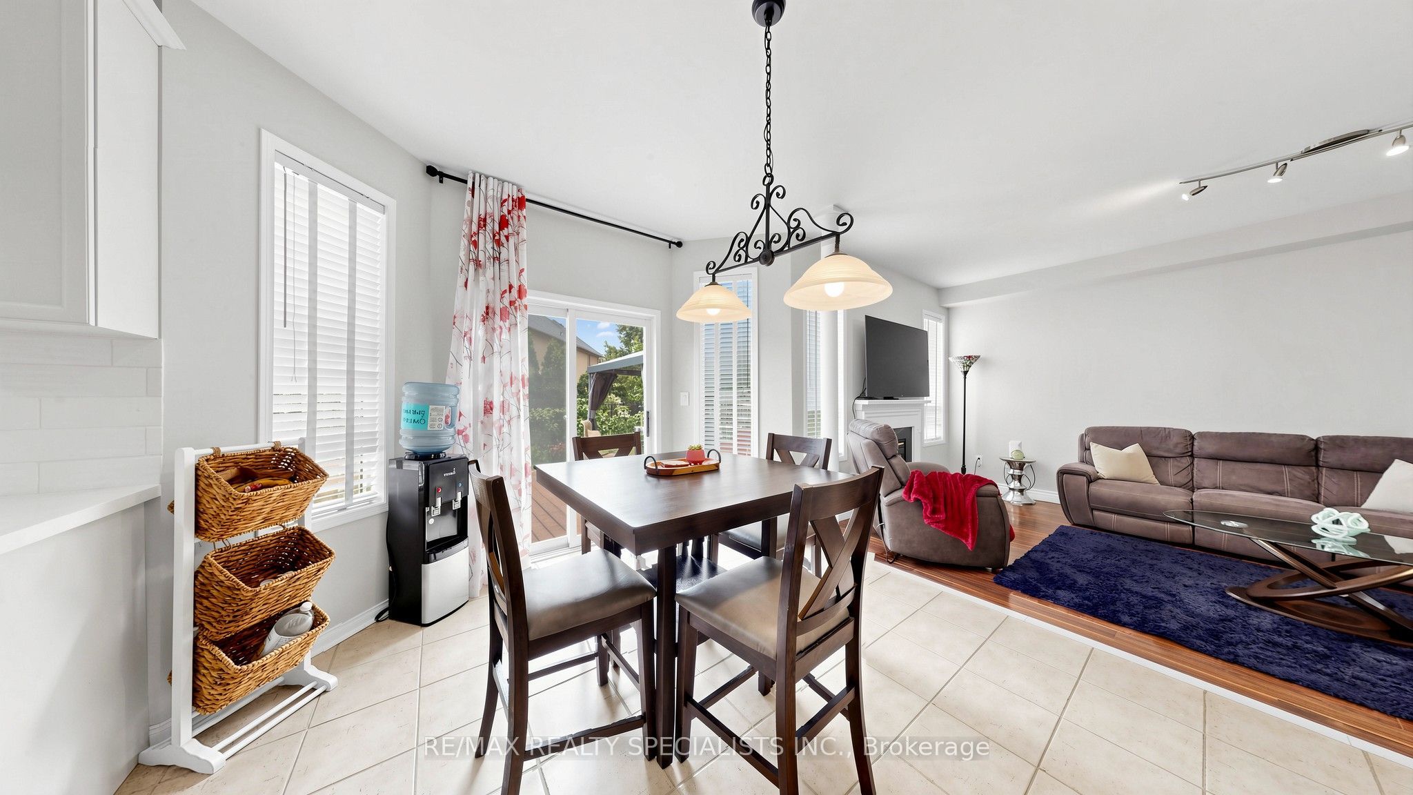 176 Royal Valley Drive Property Photo 15