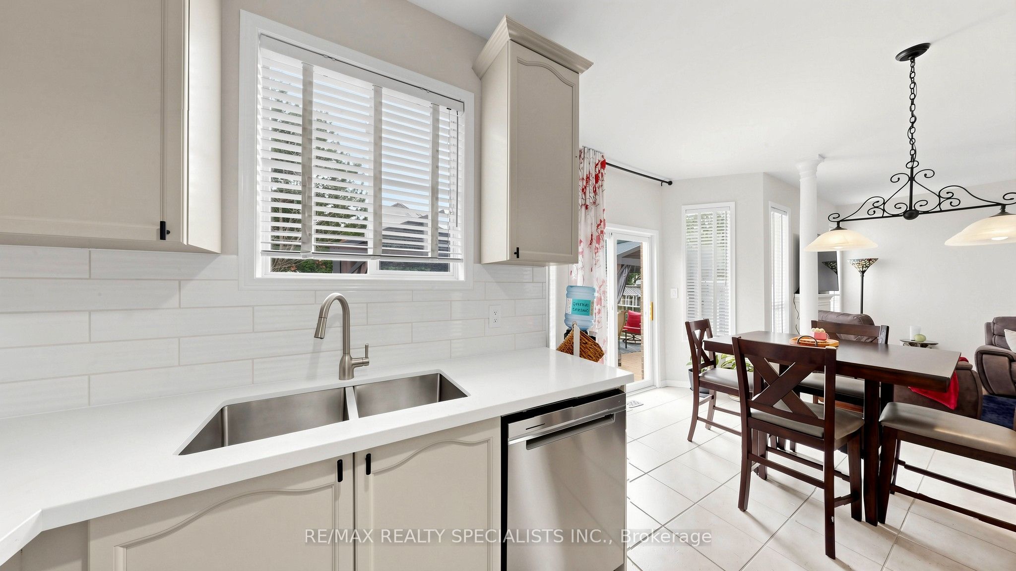 176 Royal Valley Drive Property Photo 17