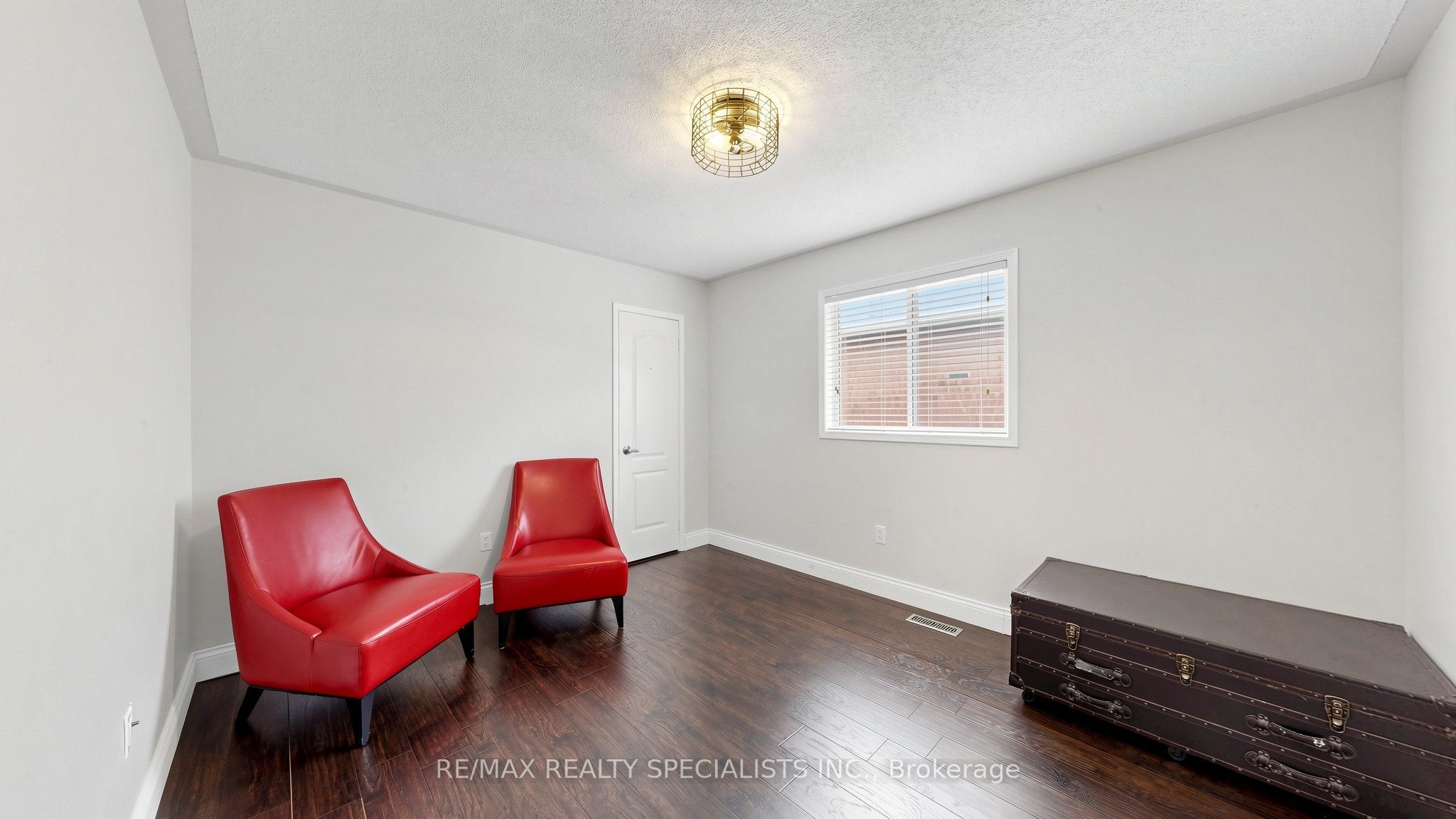 176 Royal Valley Drive Property Photo 35