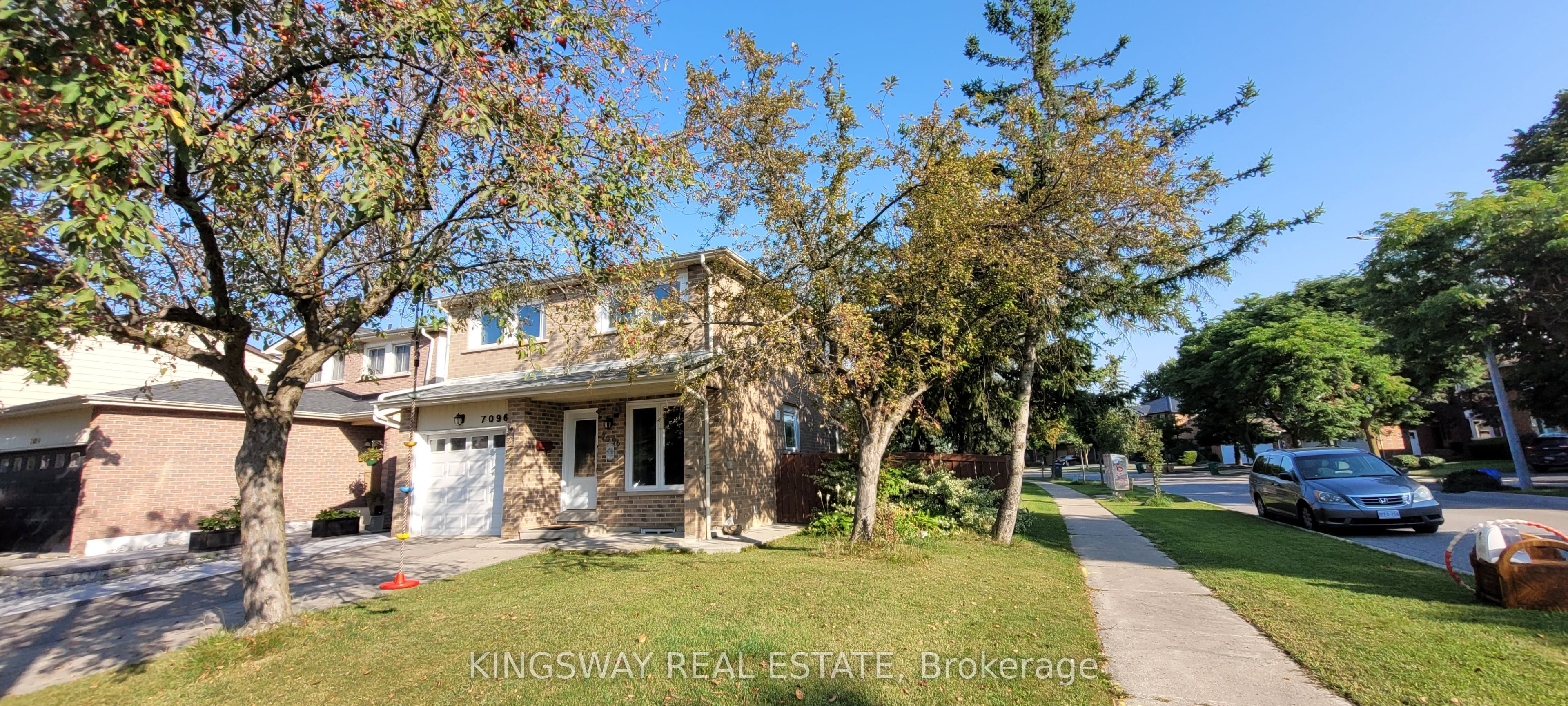 7096 Cordingley Crescent Property Photo 1