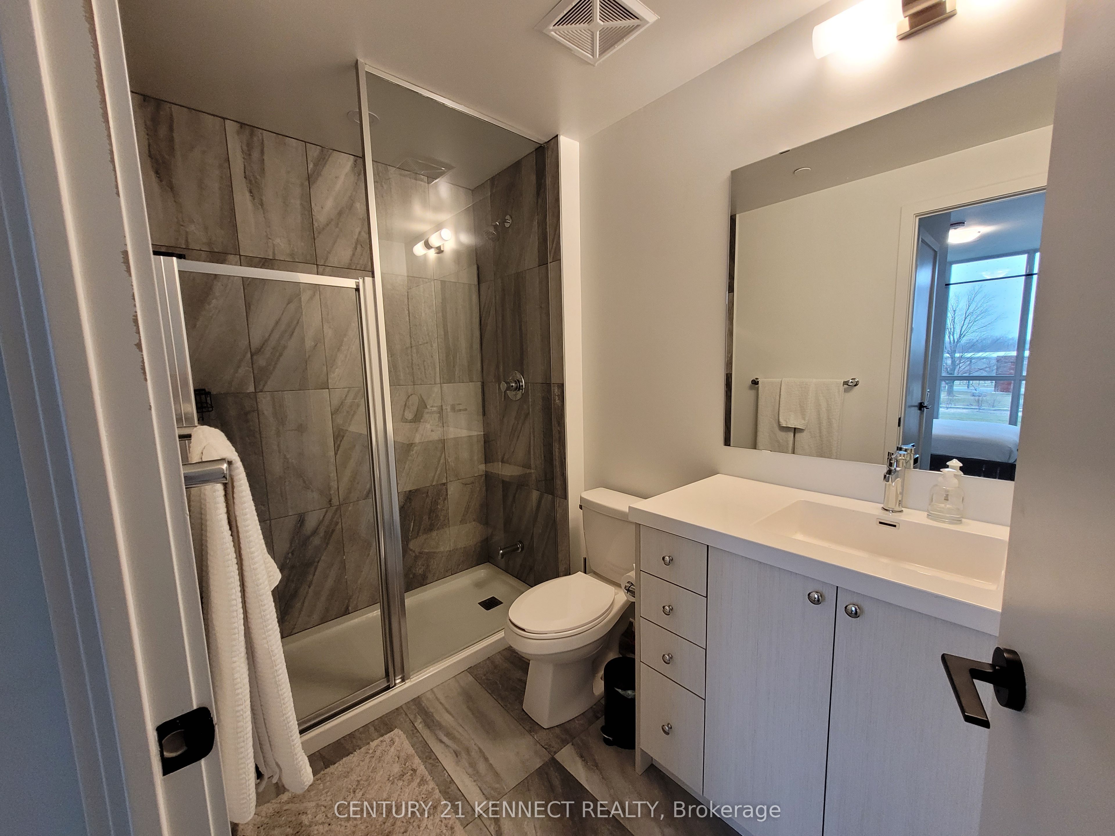 60 George Butchart Drive Th02 Property Photo 23