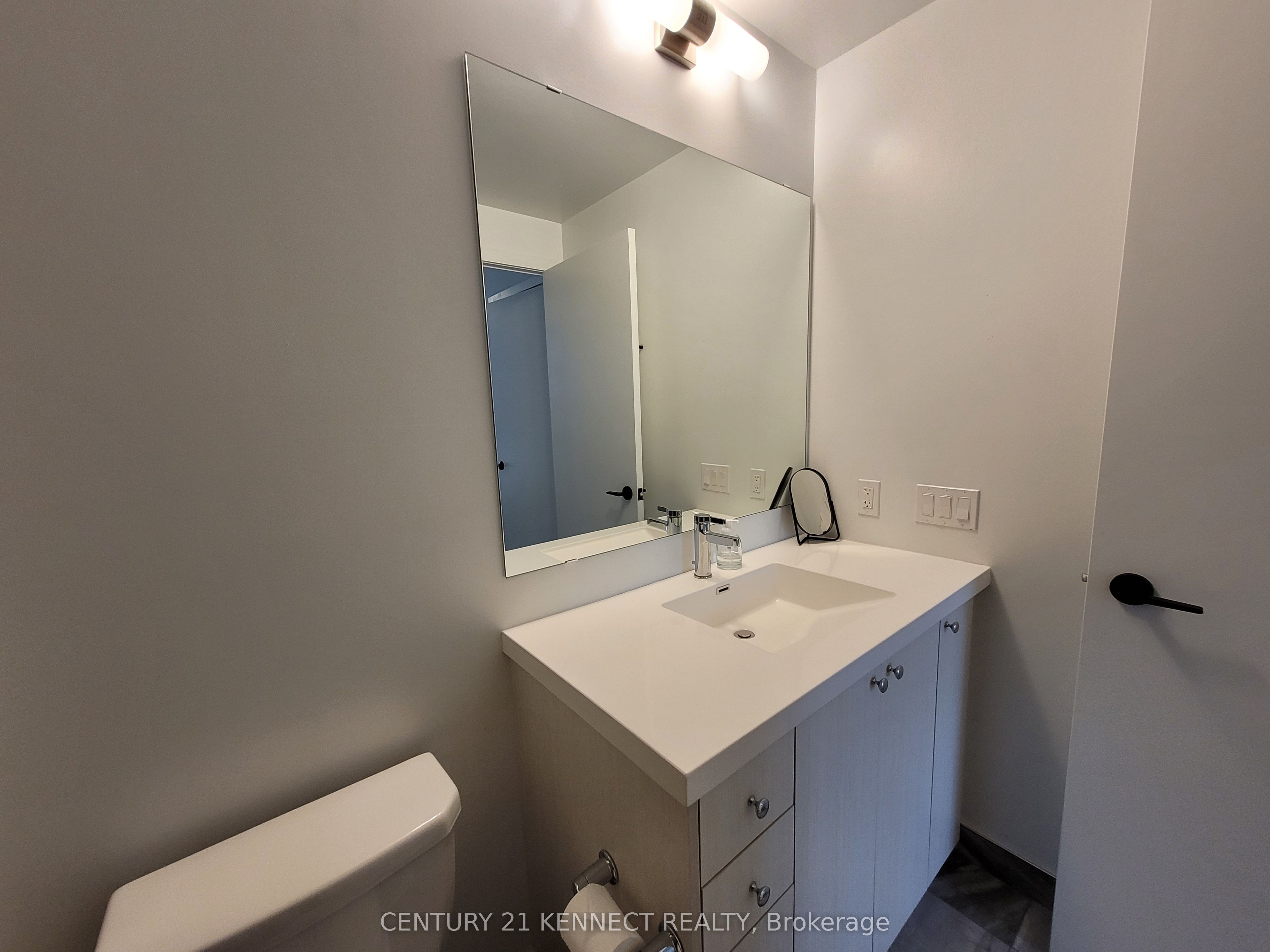 60 George Butchart Drive Th02 Property Photo 28