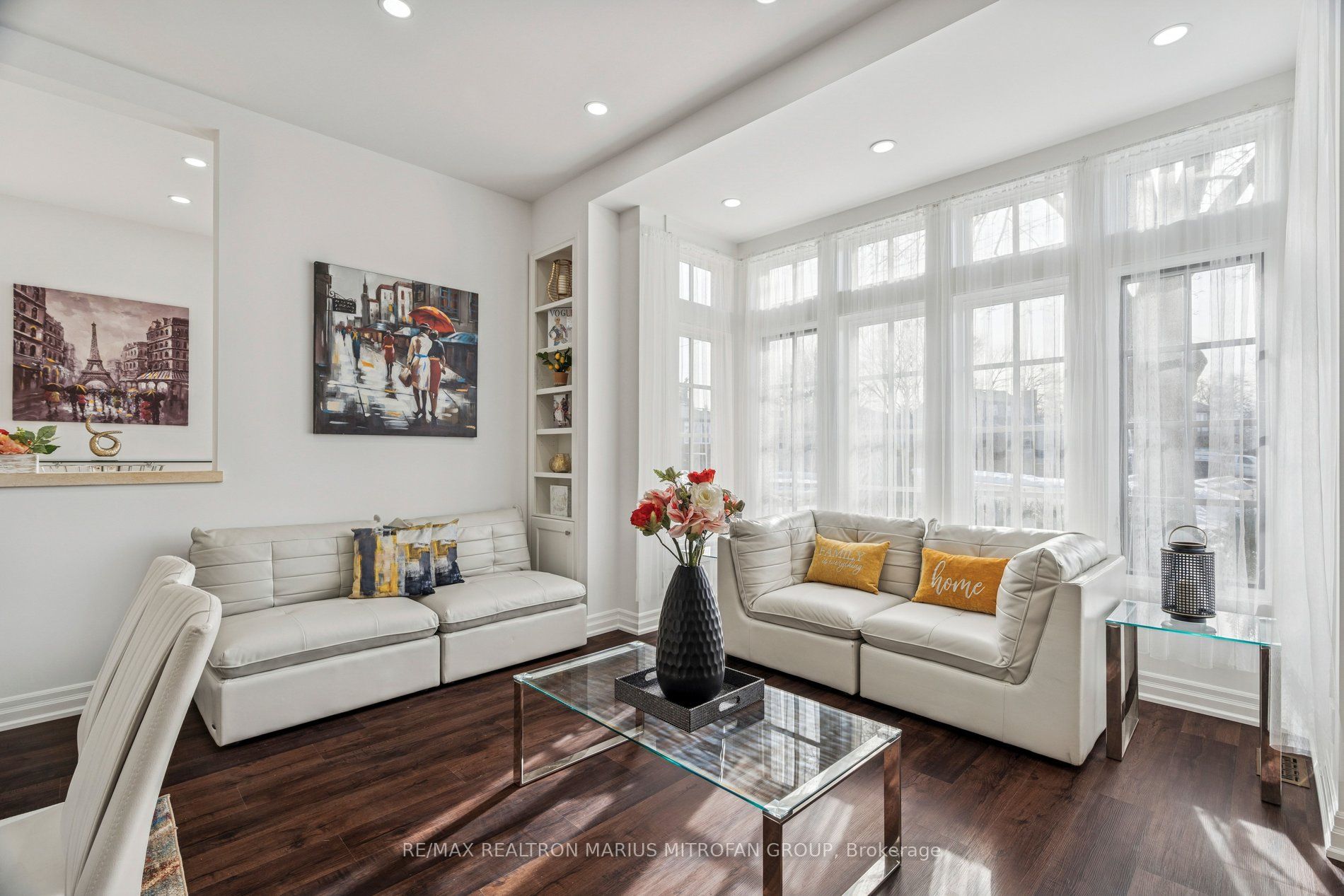 7 Rollins Place Property Photo 8