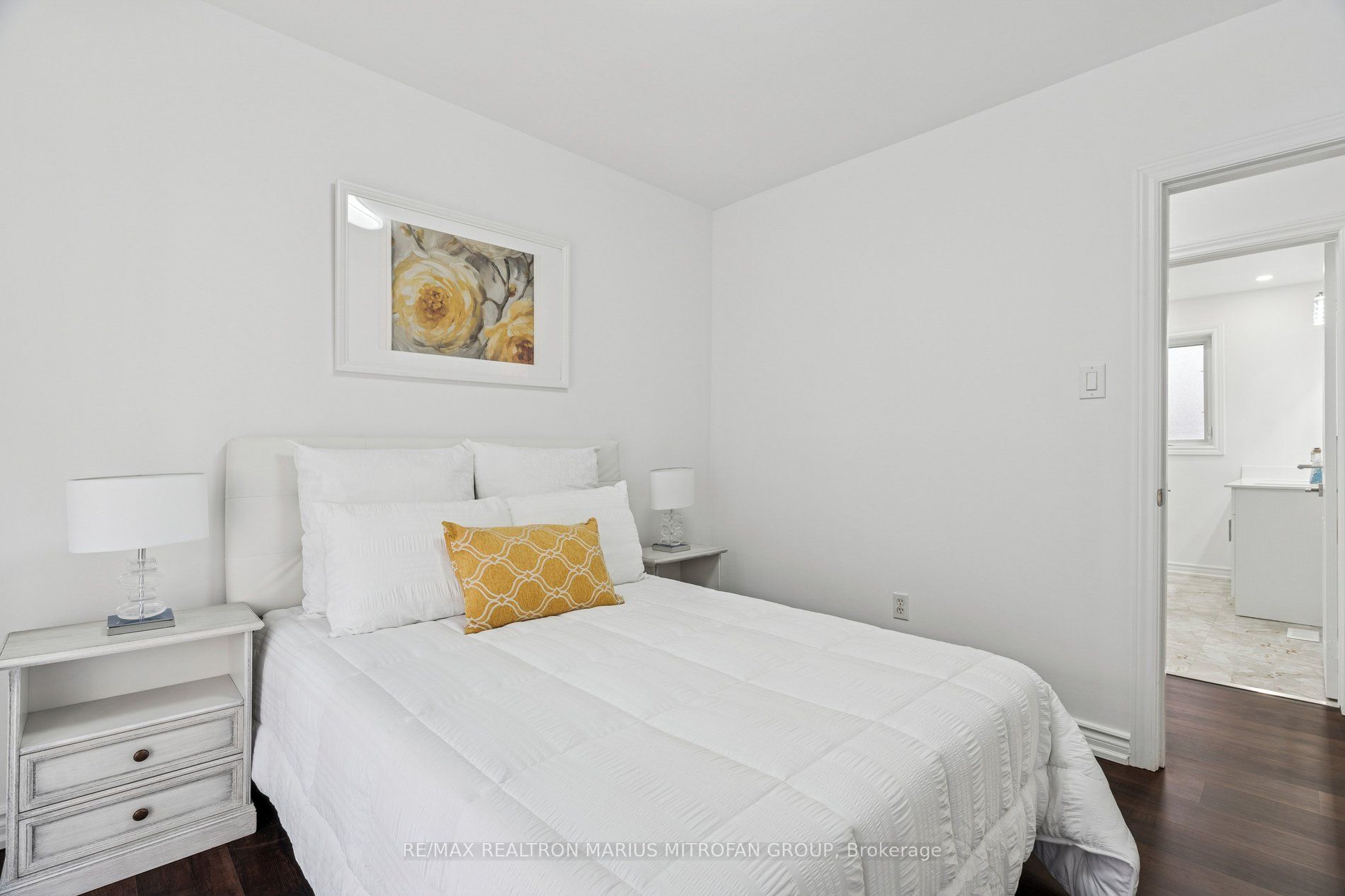 7 Rollins Place Property Photo 19
