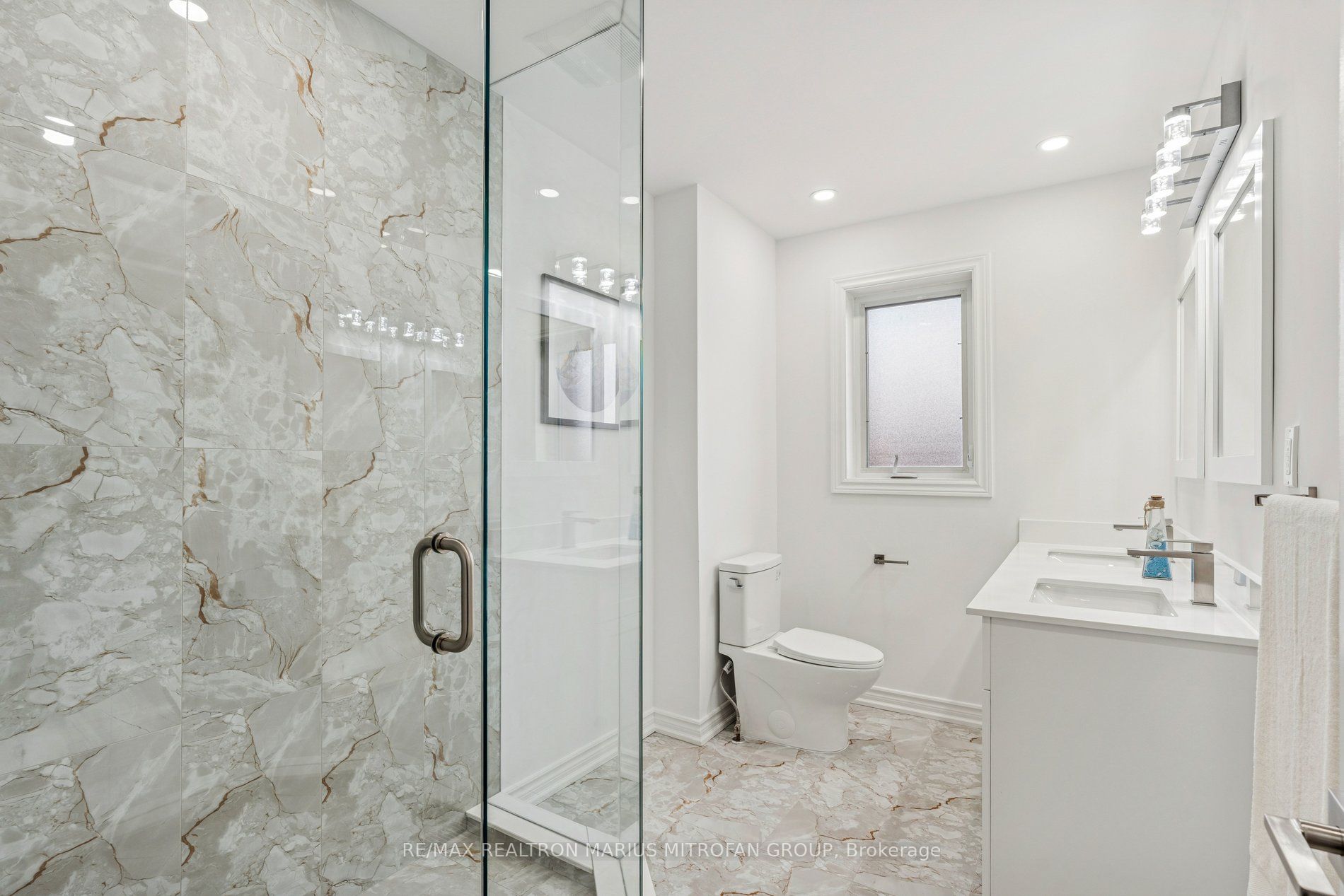 7 Rollins Place Property Photo 20