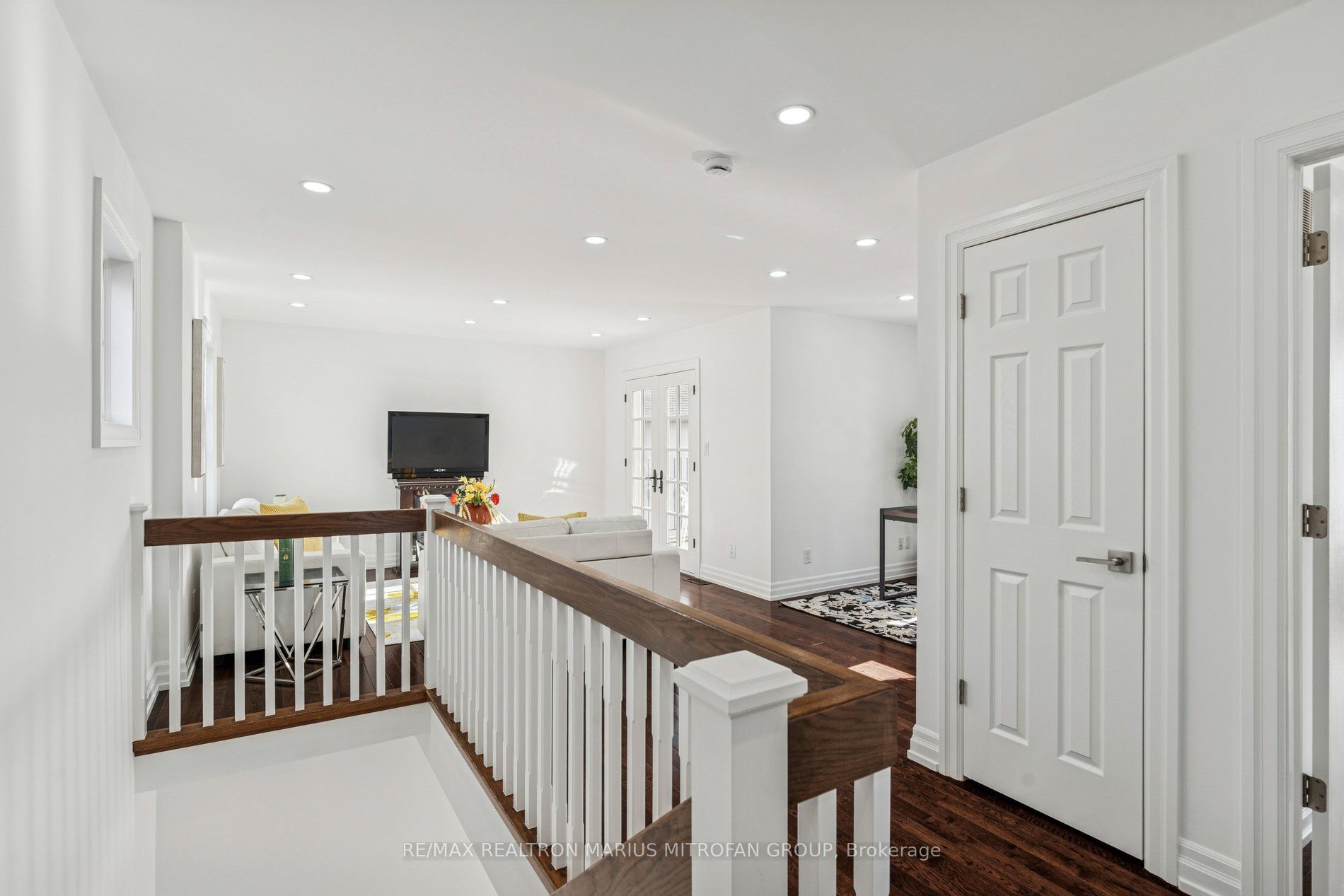 7 Rollins Place Property Photo 23
