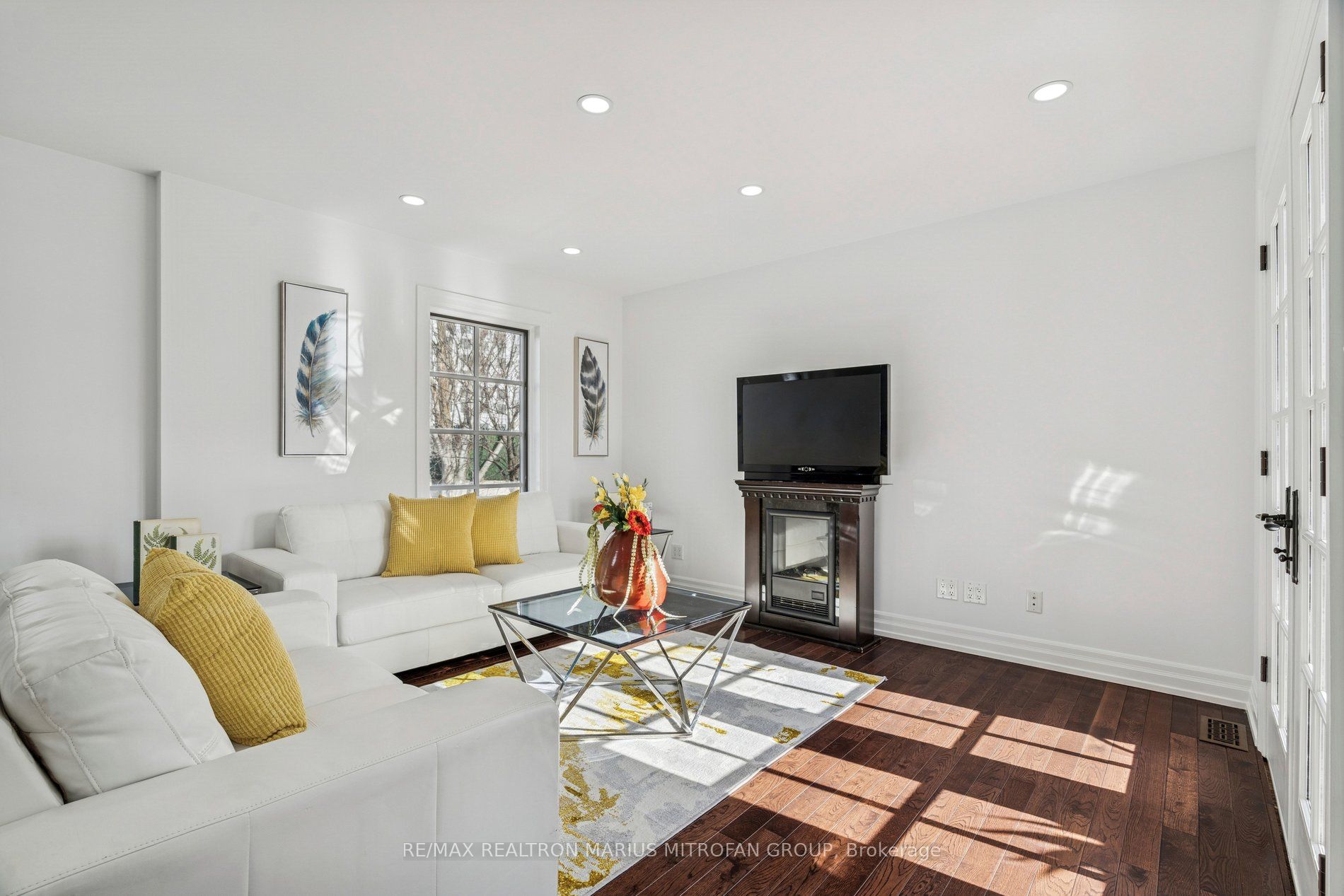 7 Rollins Place Property Photo 25