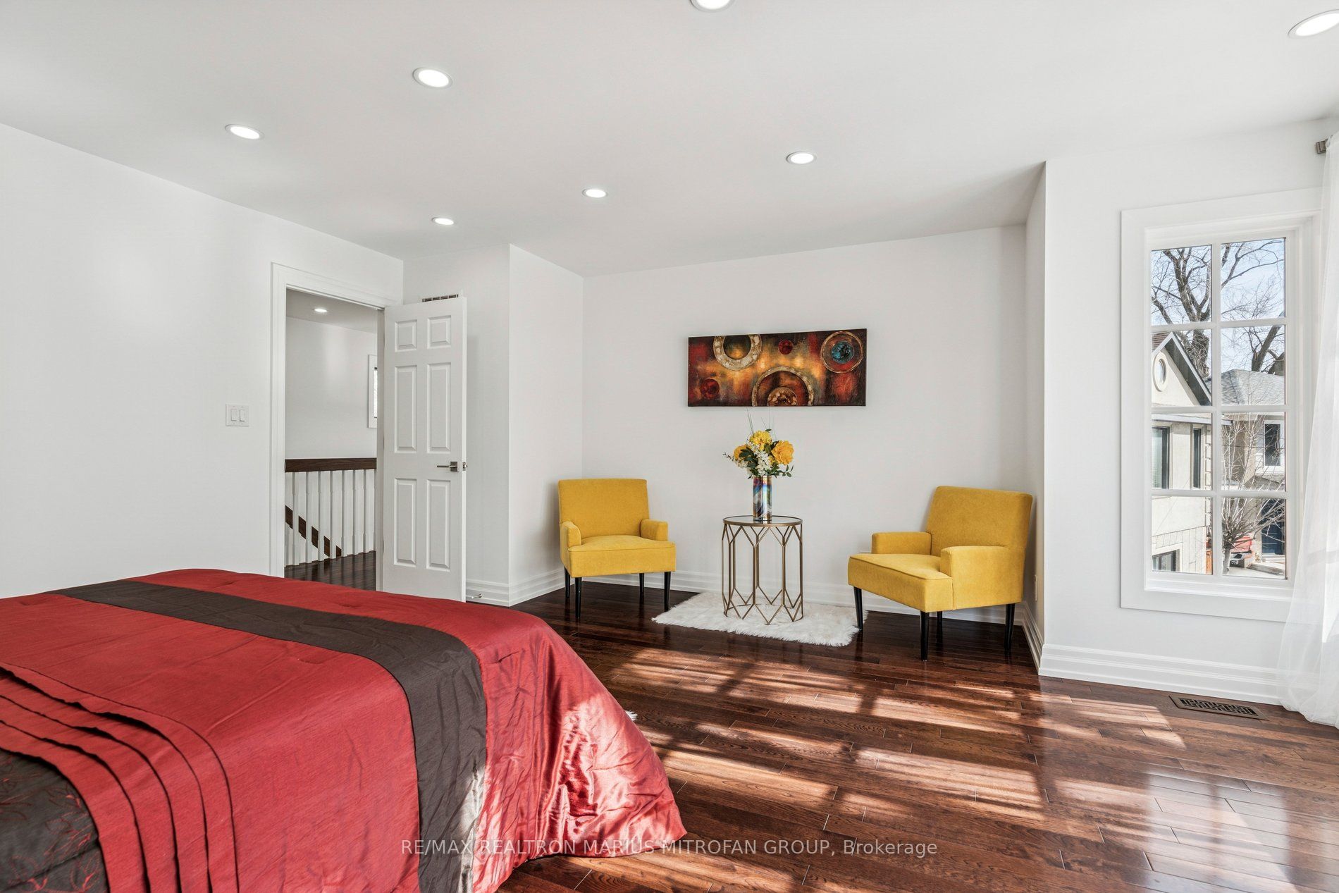 7 Rollins Place Property Photo 31