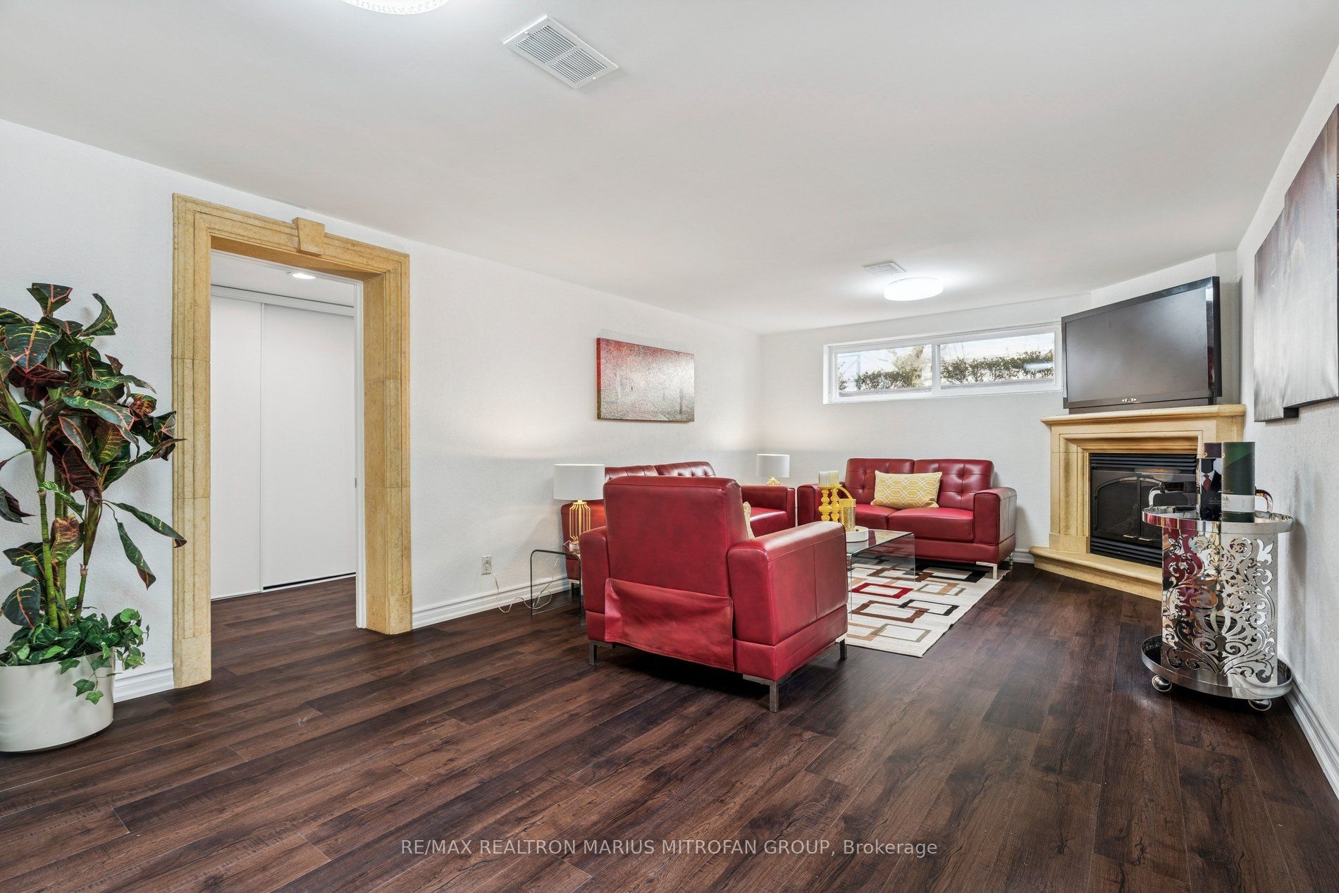 7 Rollins Place Property Photo 36