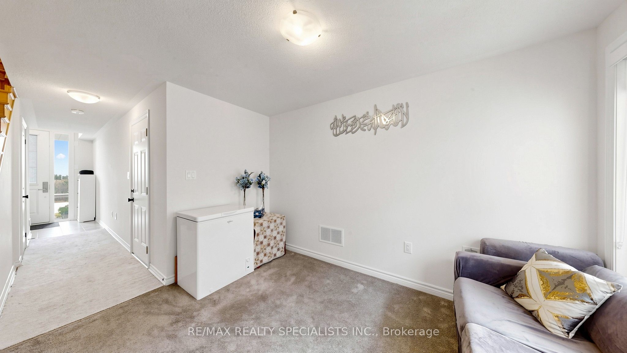 14 Bretlon Street Property Photo 23