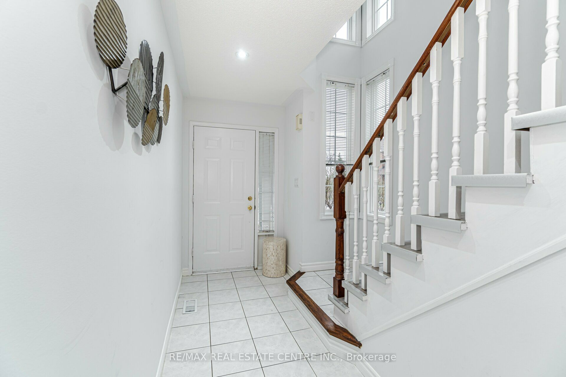 1591 South Parade Court 45 Property Photo 6