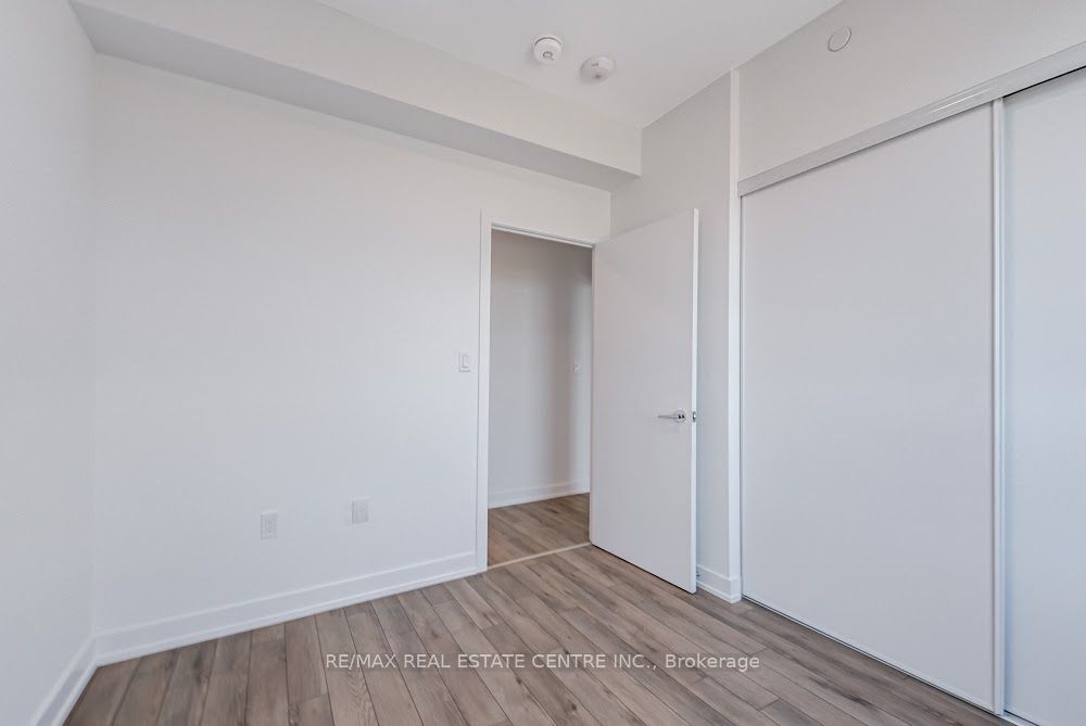 1005 Dundas Street E 238 Property Photo 16