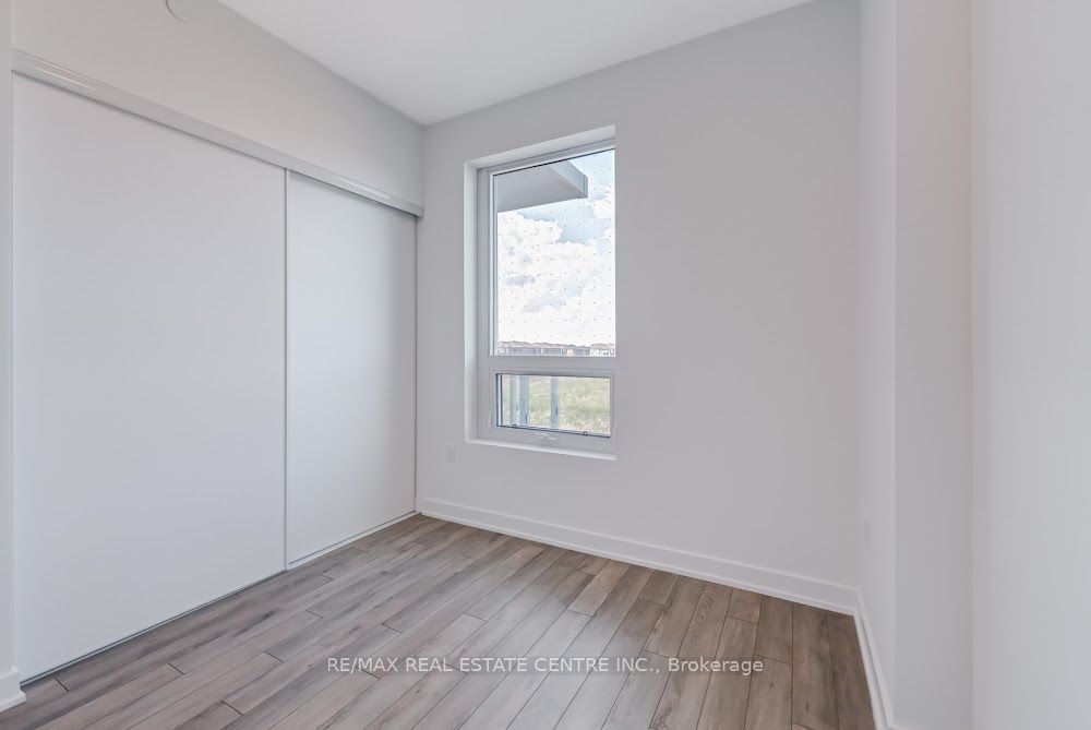 1005 Dundas Street E 238 Property Photo 17