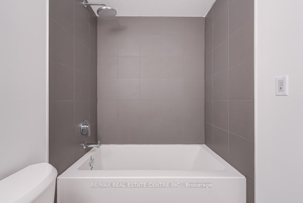 1005 Dundas Street E 238 Property Photo 19