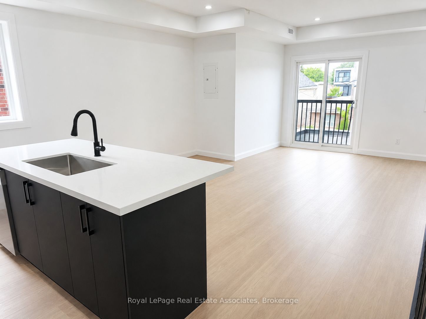 17 White Avenue 5 Sfn Property Photo 3