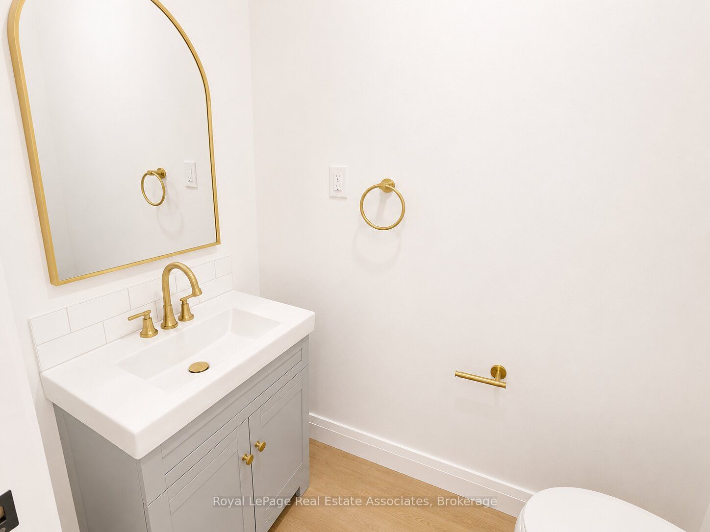 17 White Avenue 5 Sfn Property Photo 8