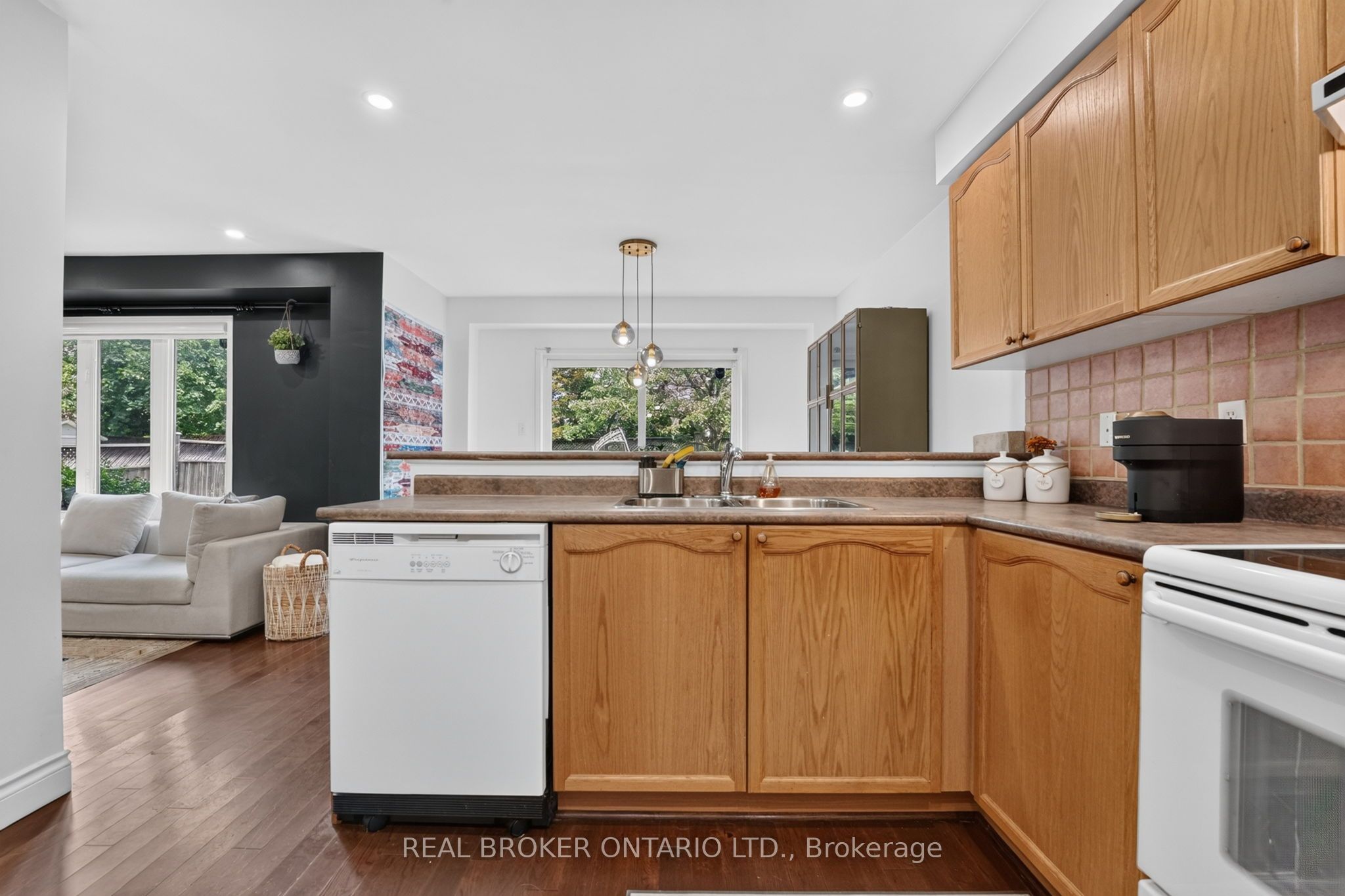 35 Belmont Boulevard Property Photo 15