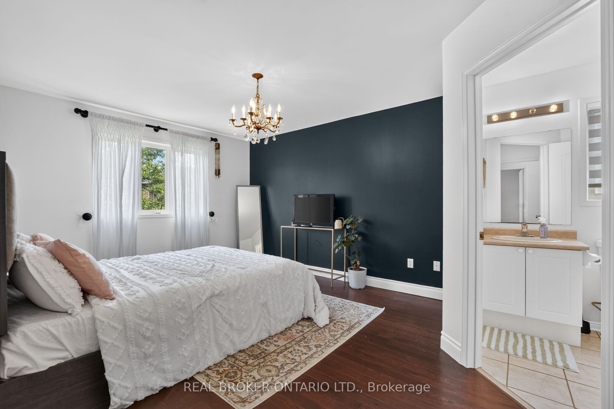 35 Belmont Boulevard Property Photo 26