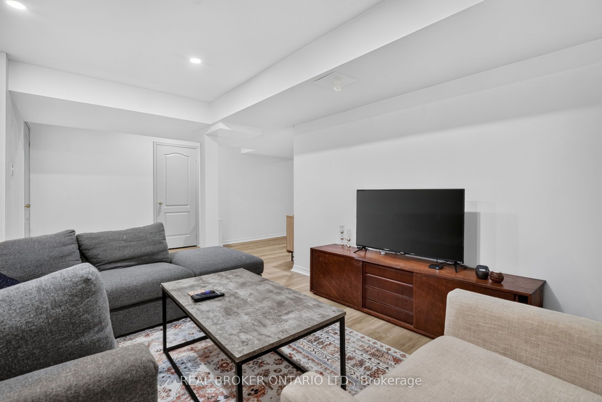 35 Belmont Boulevard Property Photo 40