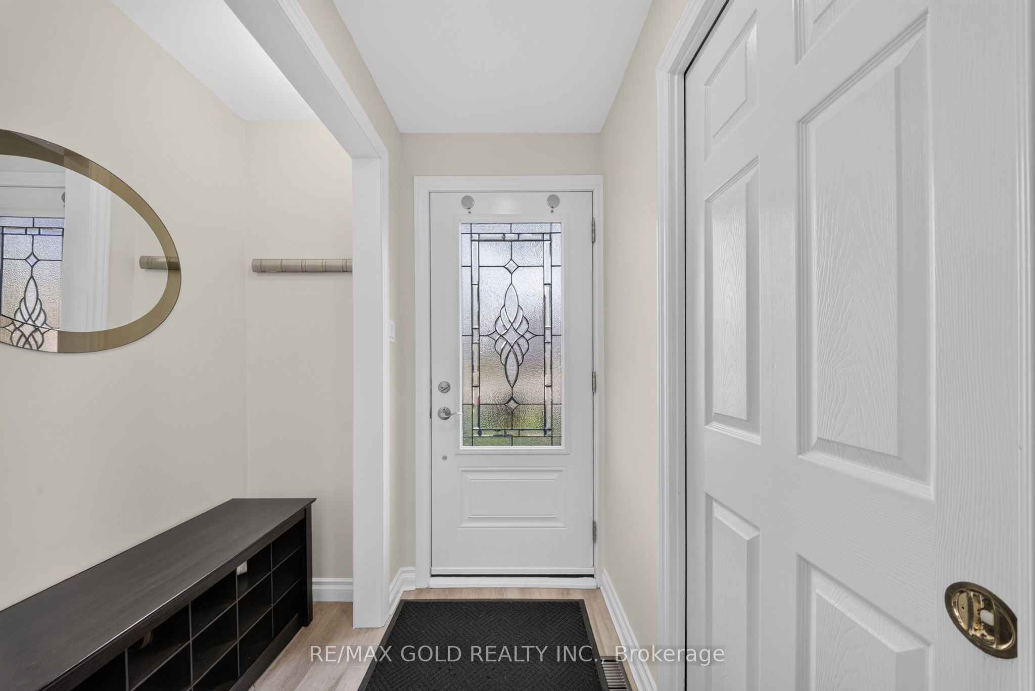 92 Cathcart Crescent Property Photo 4