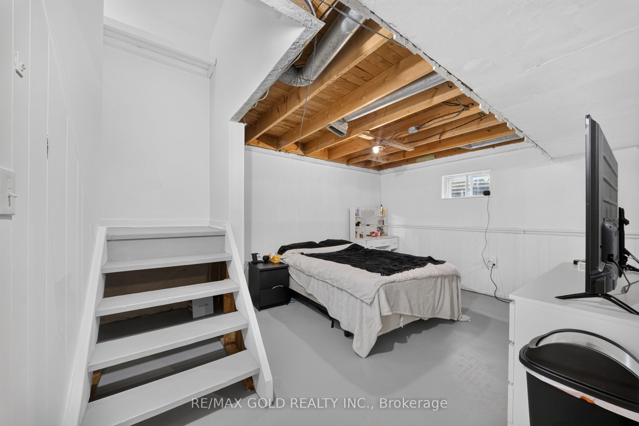92 Cathcart Crescent Property Photo 29