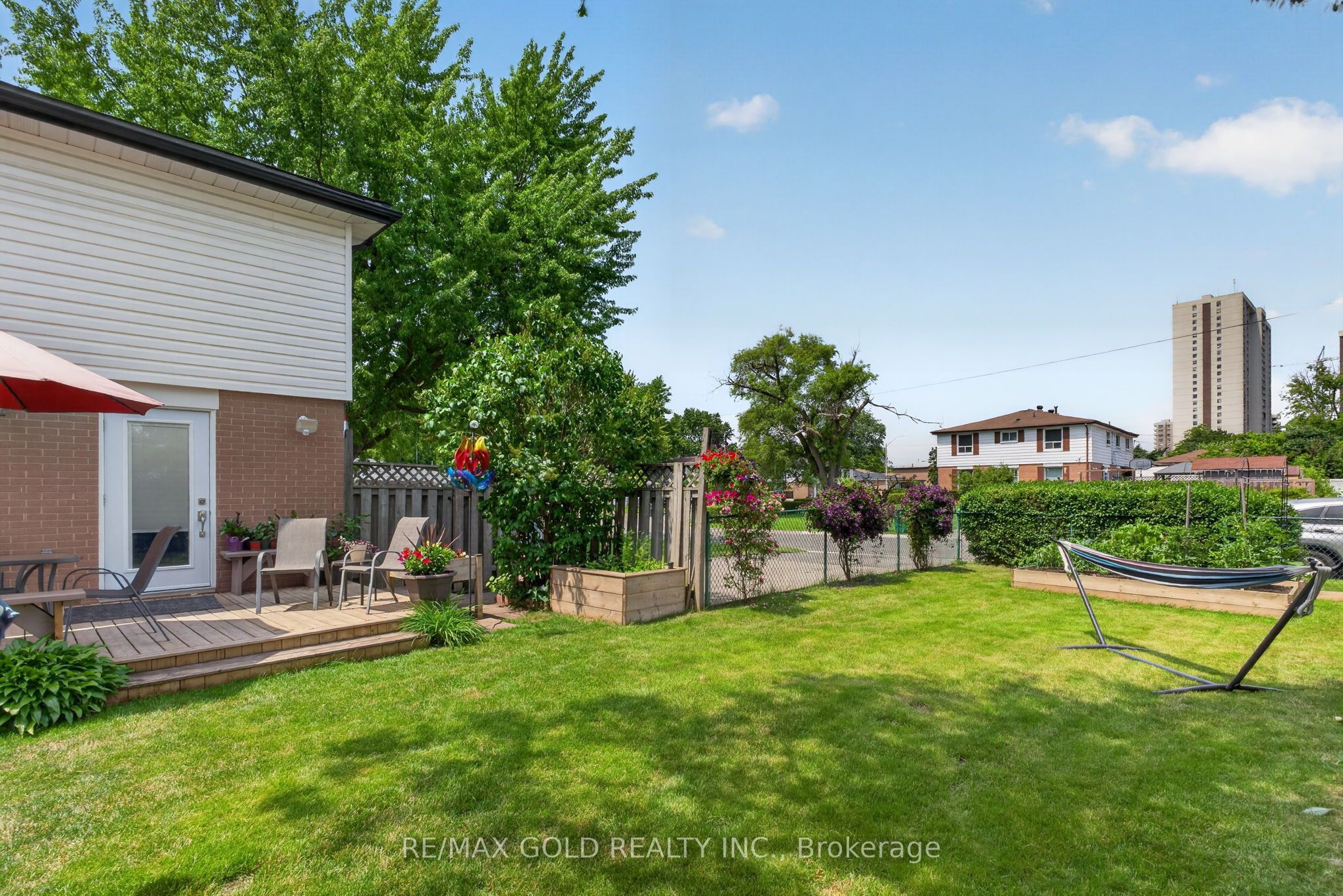 92 Cathcart Crescent Property Photo 36