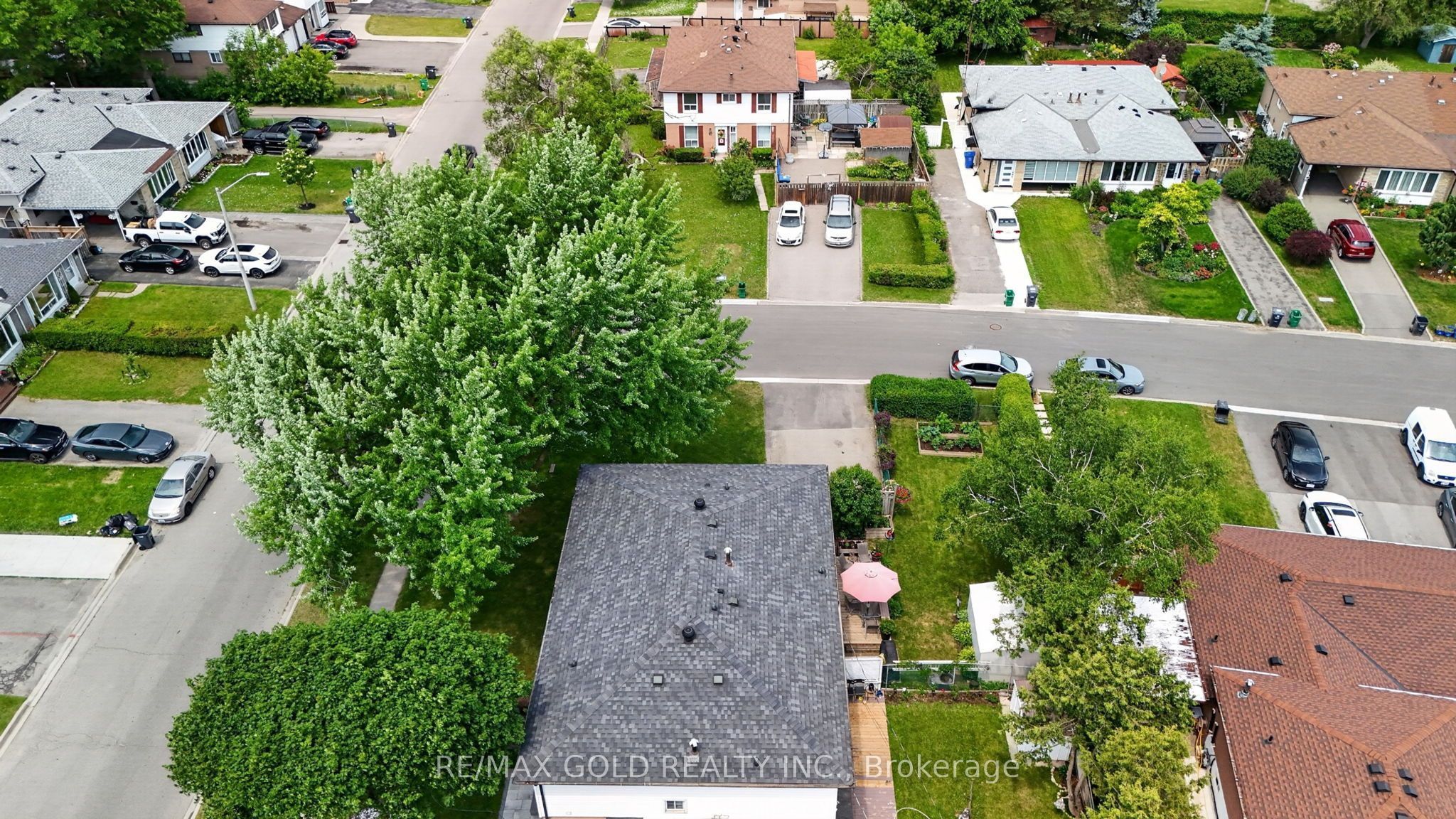 92 Cathcart Crescent Property Photo 45