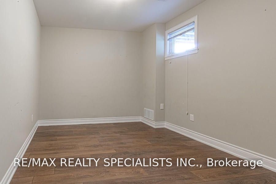 5768 Whitehorn Avenue Lower Property Photo 11