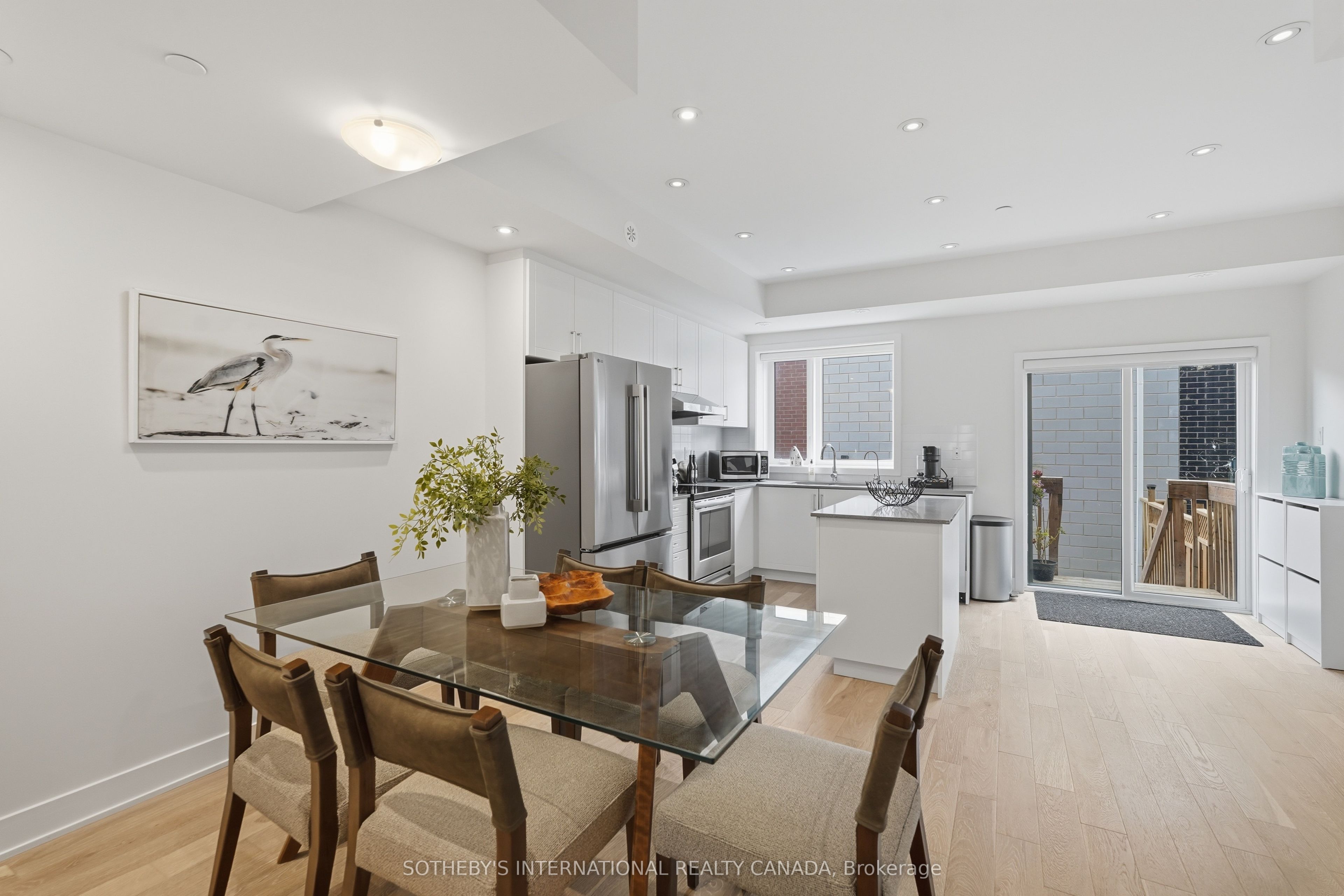 60 William Duncan Road Property Photo 4