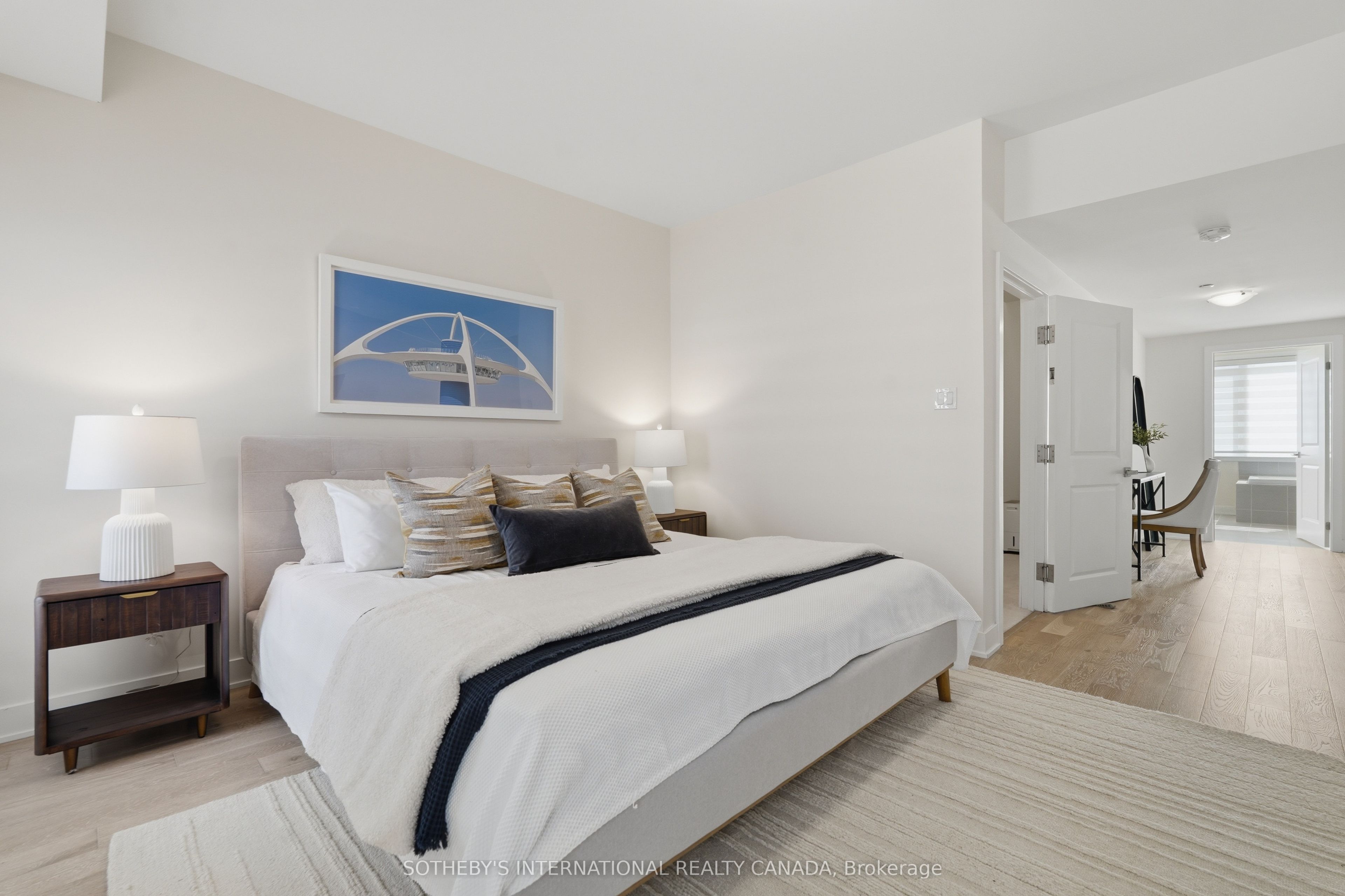 60 William Duncan Road Property Photo 15
