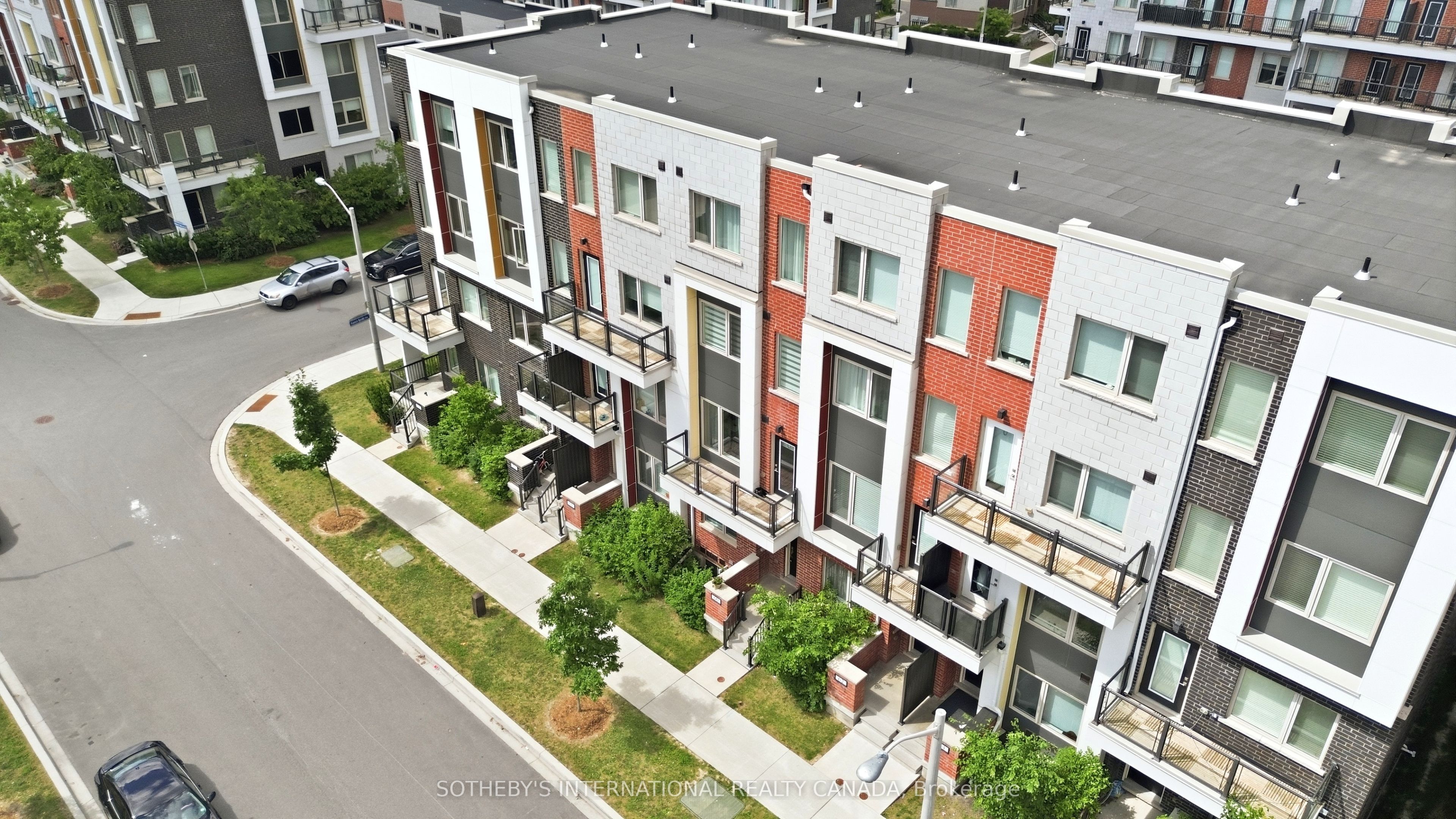 60 William Duncan Road Property Photo 33