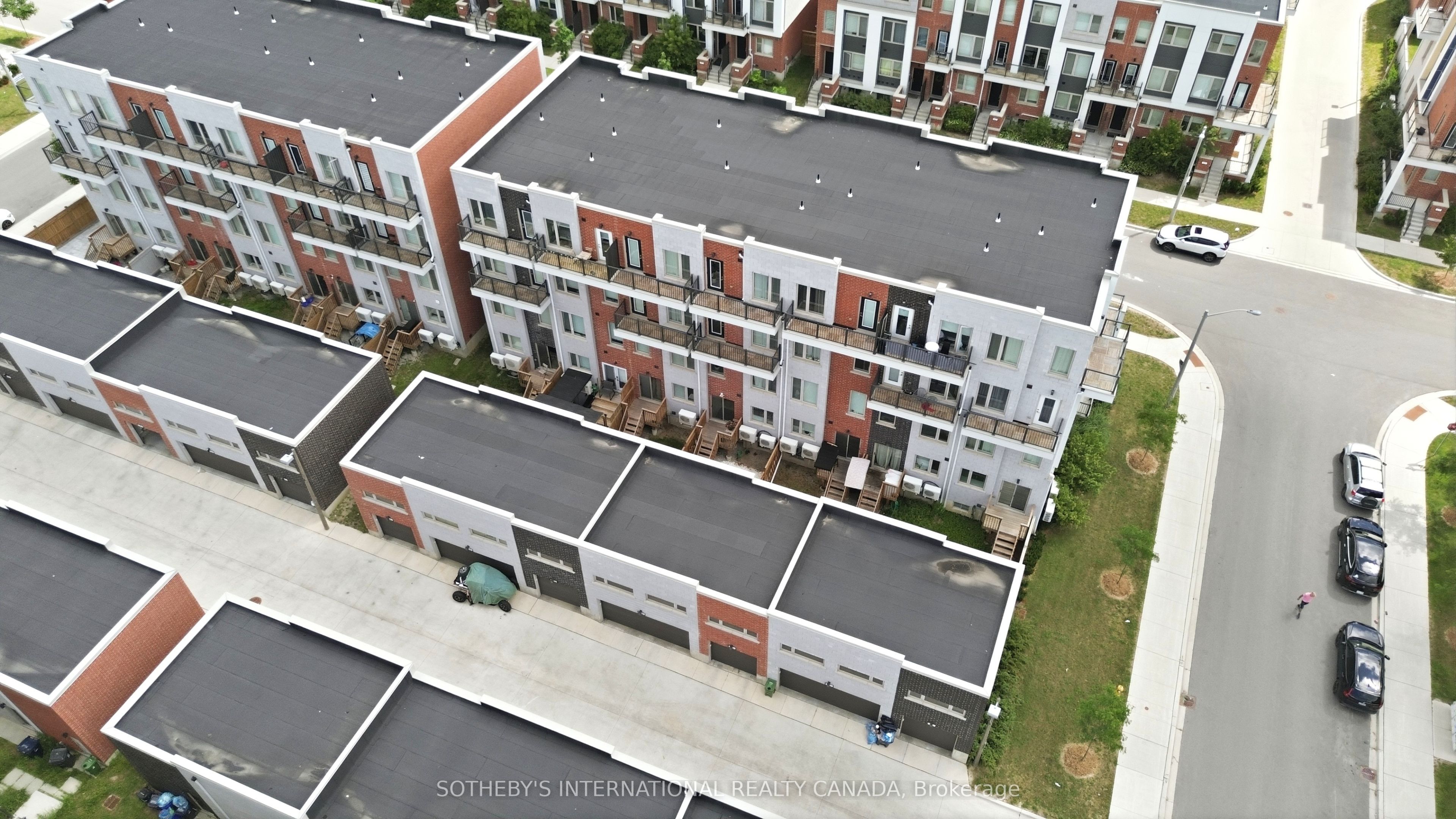 60 William Duncan Road Property Photo 35