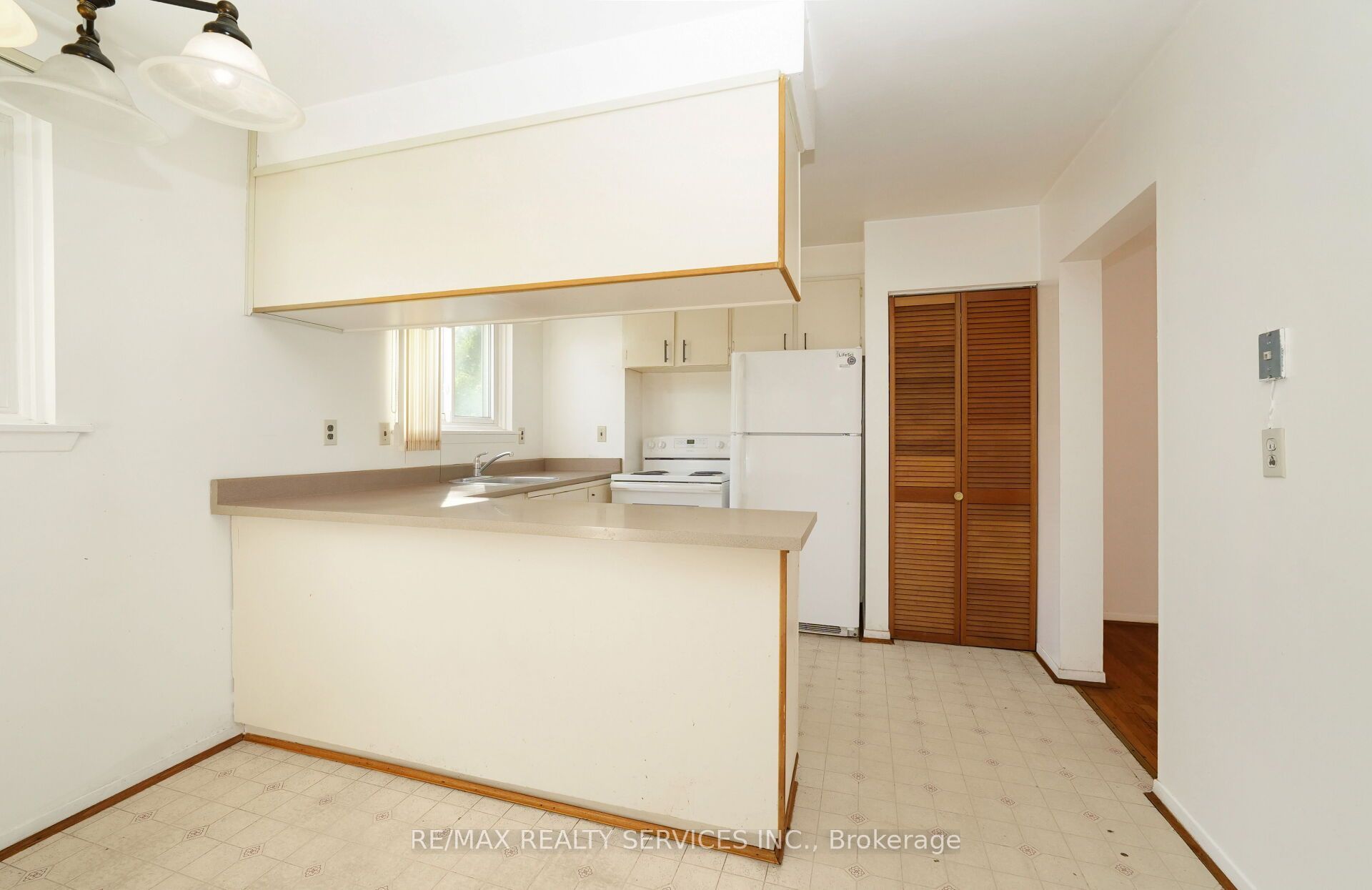 79 Cloverdale Drive Property Photo 14