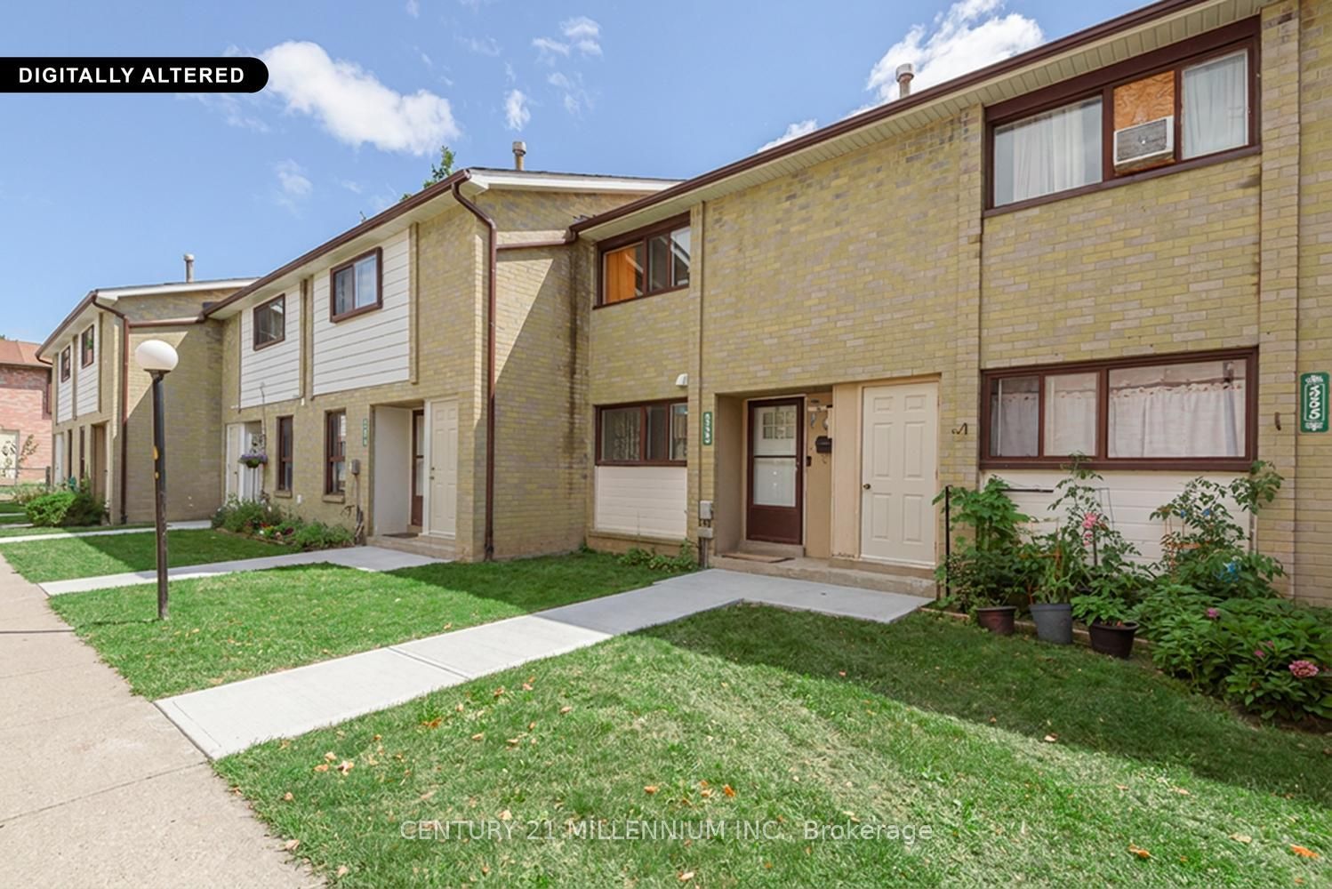 336 Fleetwood Crescent Property Photo 1