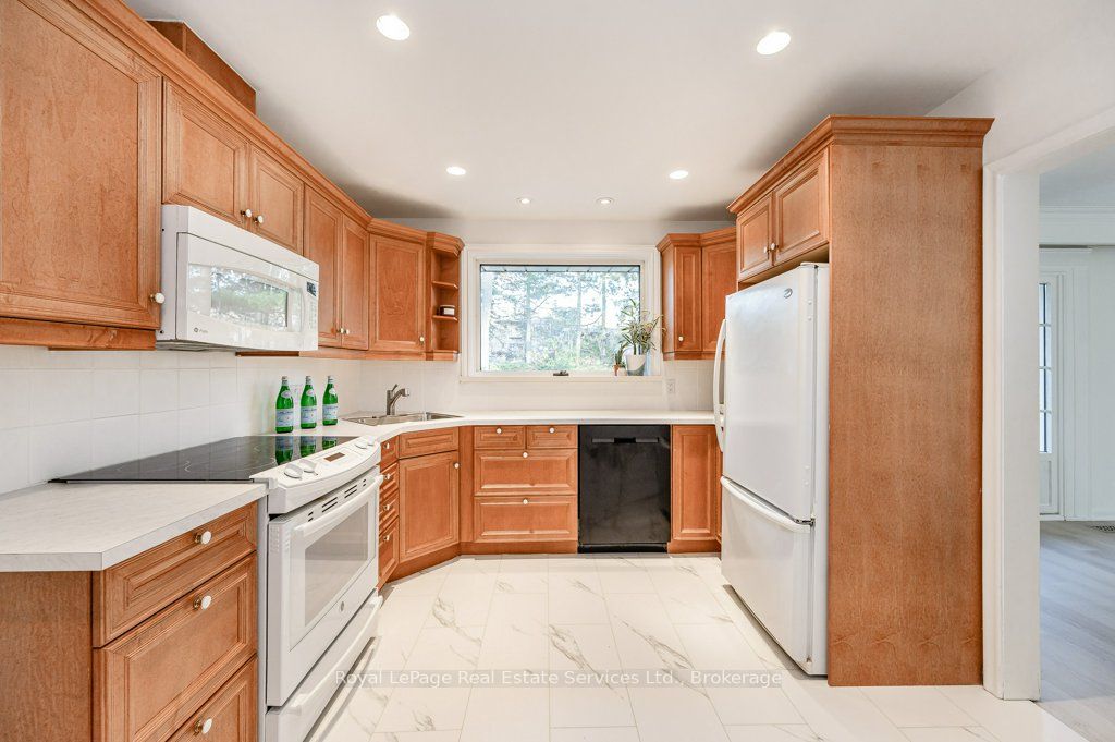 349 Wedgewood Drive Property Photo 17