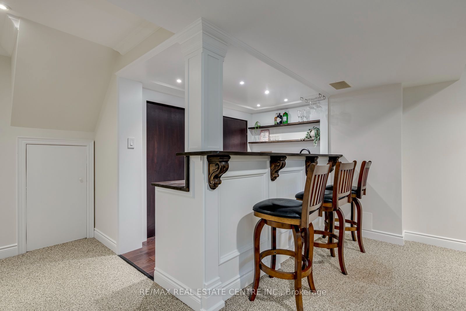 290 Duskywing Way Property Photo 41