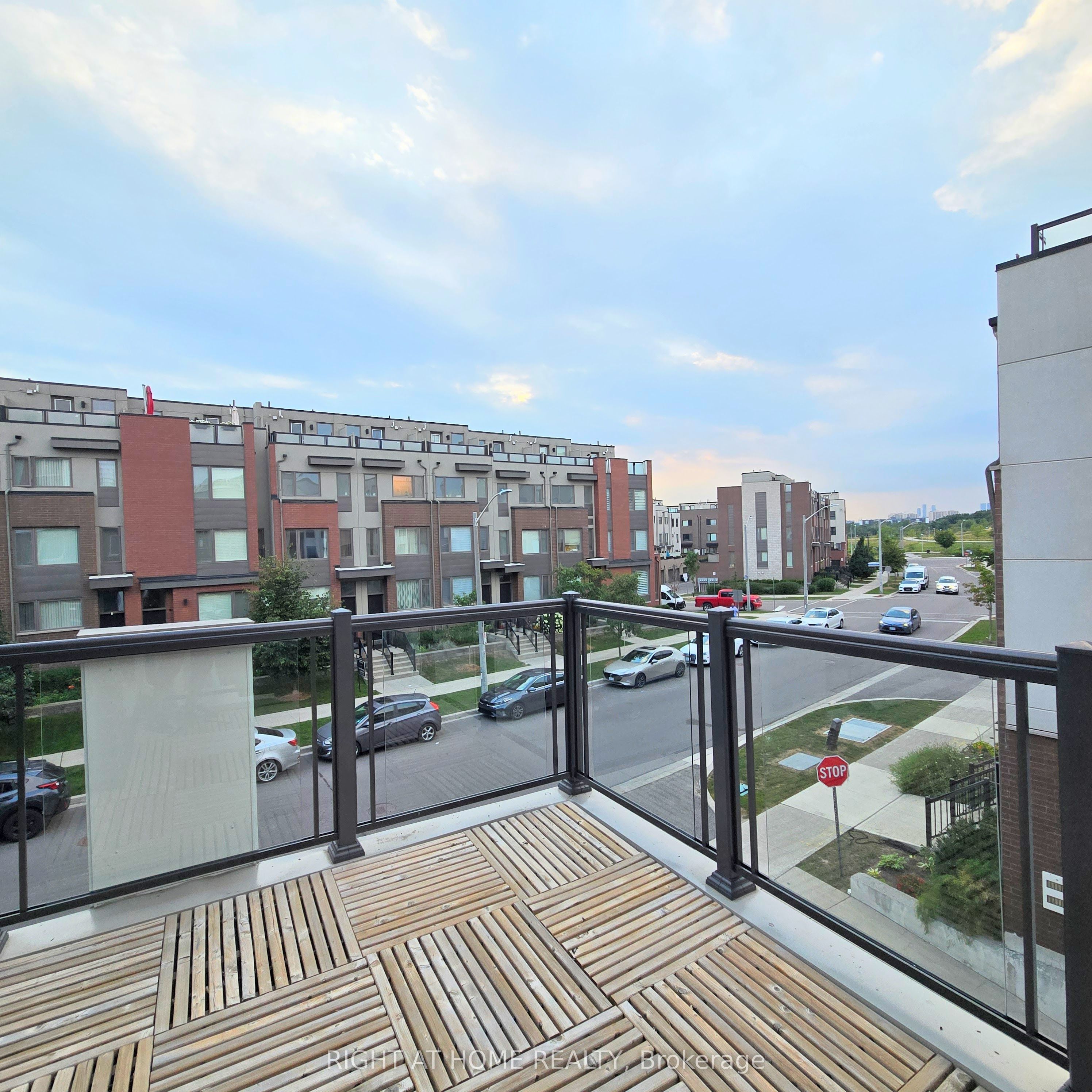 137 Frederick Tisdale Drive #upper Unit Property Photo 10