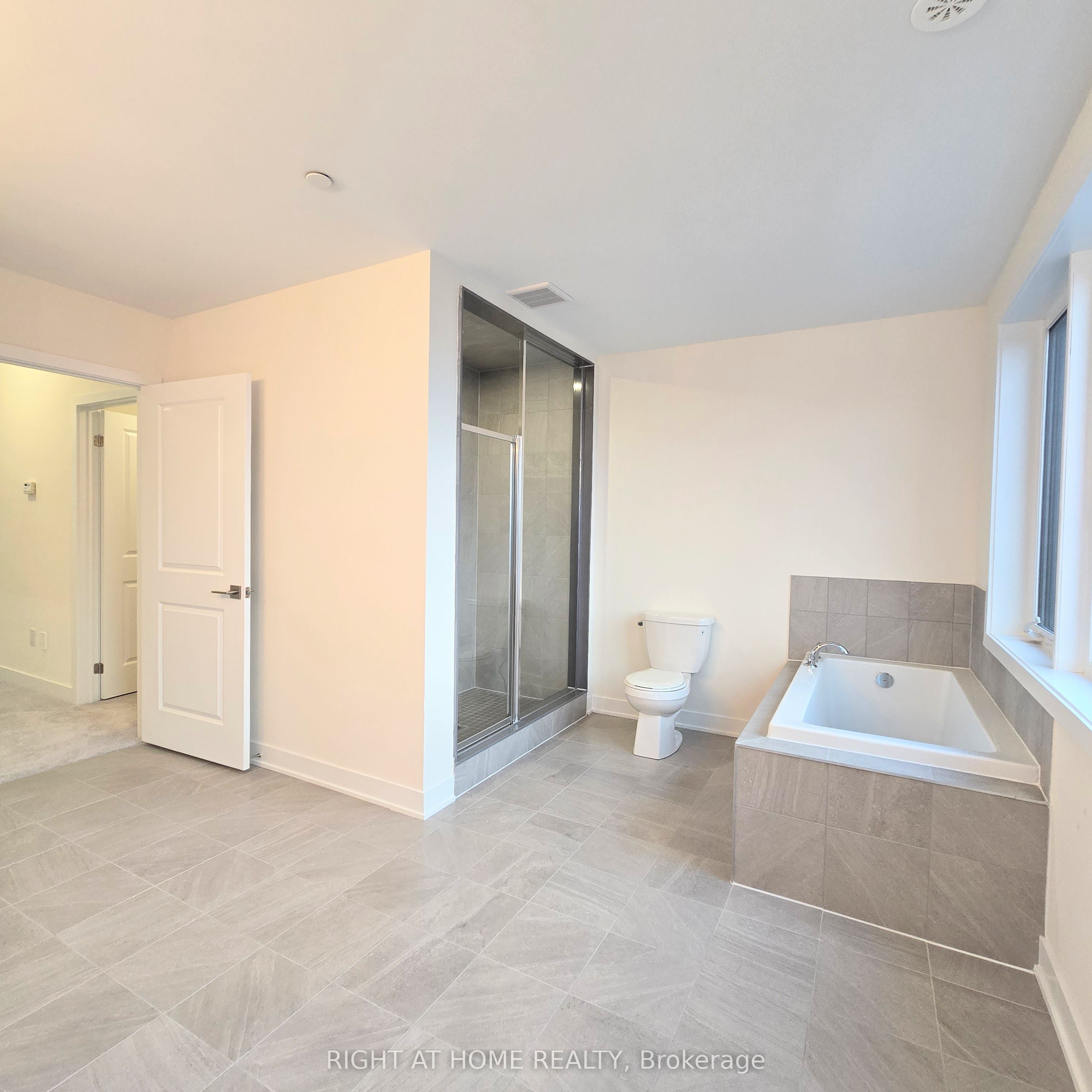 137 Frederick Tisdale Drive #upper Unit Property Photo 26